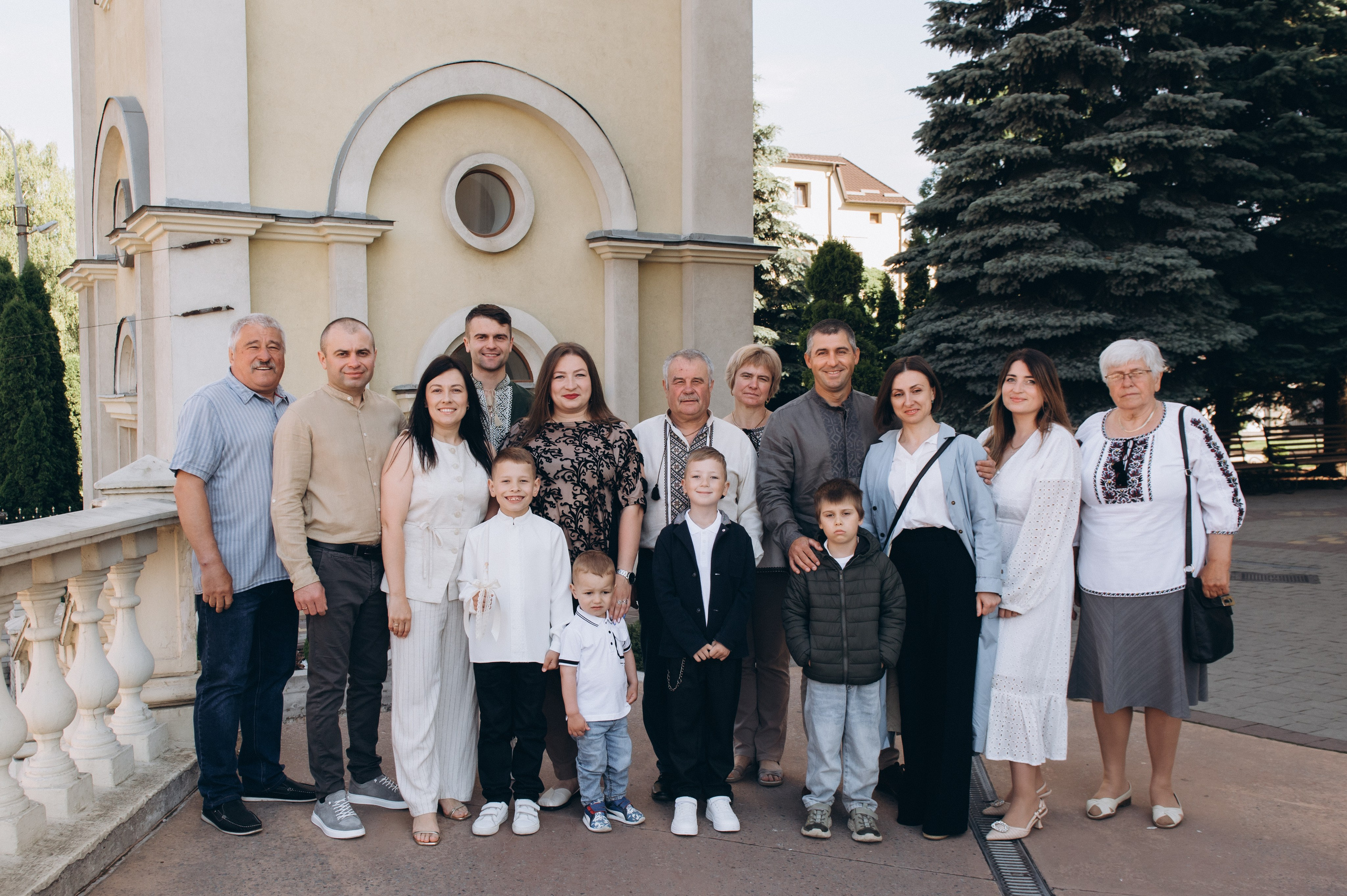 Фотосесія Першого Причастя Тернопіль, зйомка Першого Причастя Тернопіль, Церква Успіння Пресвятої Богородиці Причастя Тернопіль. Сімейний, дитячий та індивідуальний фотограф в м. Тернопіль, м. Львів