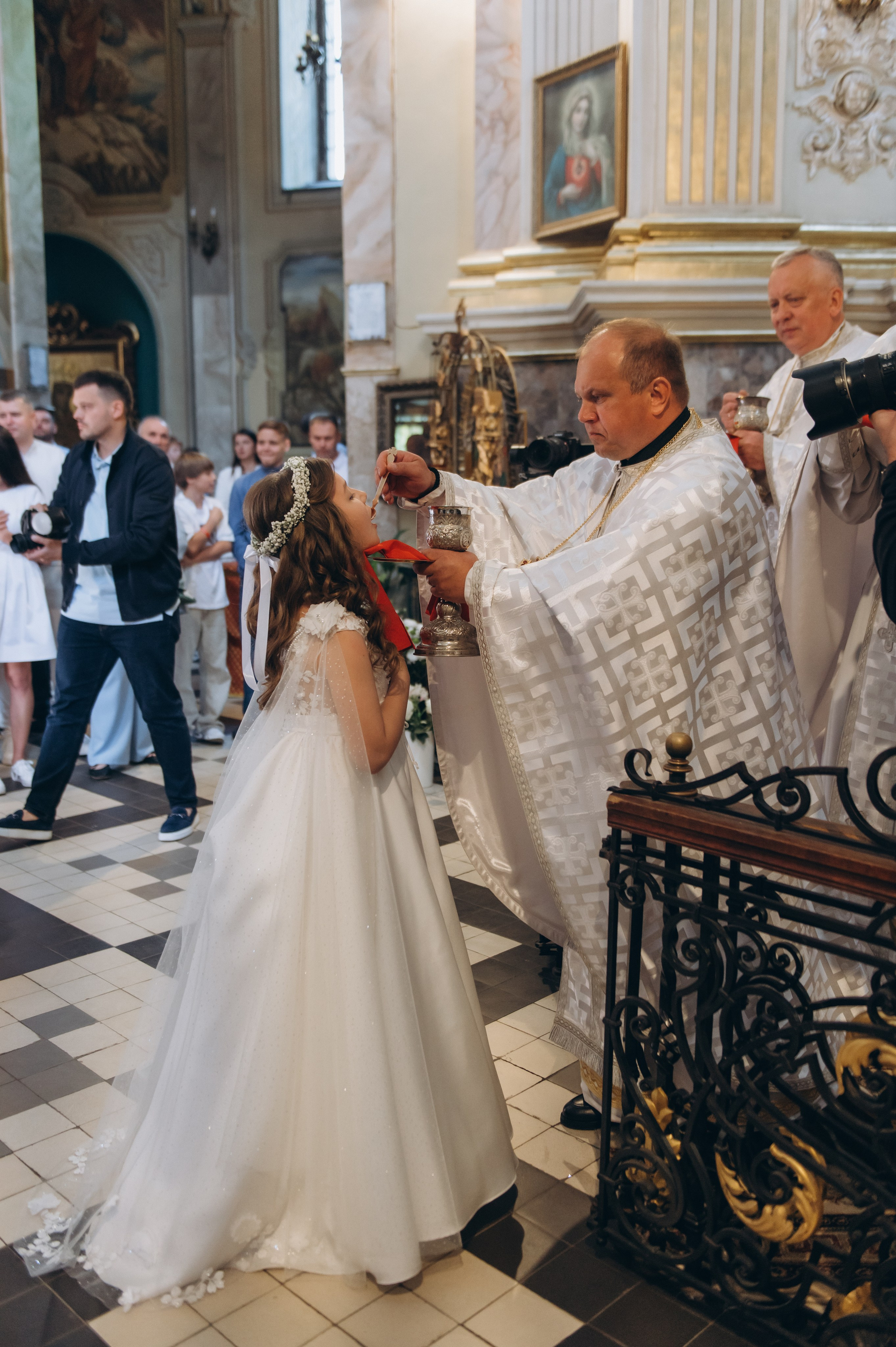 Фотосесія Першого Причастя Тернопіль, фотосесія Причастя Тернопіль, Таїнство Першого Причастя Тернопіль, Катедра Причастя Тернопіль
