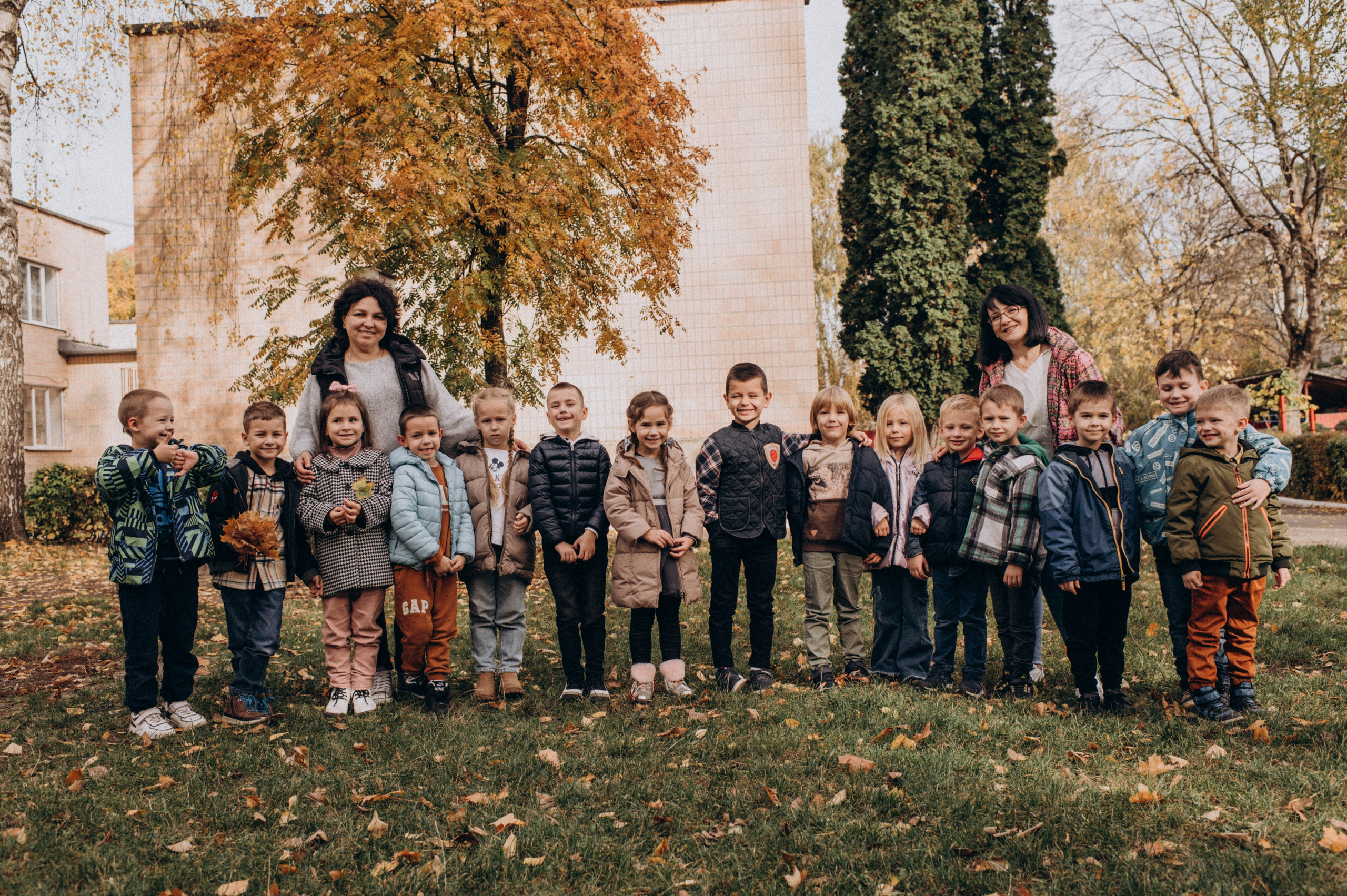 Фотосесія в дитячому садку, фотосесія на віньєтки, випускні фотоальбоми Тернопіль, шкільні фотоальбоми Тернопіль, зйомка випускного садочку. Сімейний, дитячий та індивідуальний фотограф в м. Тернопіль, м. Львів