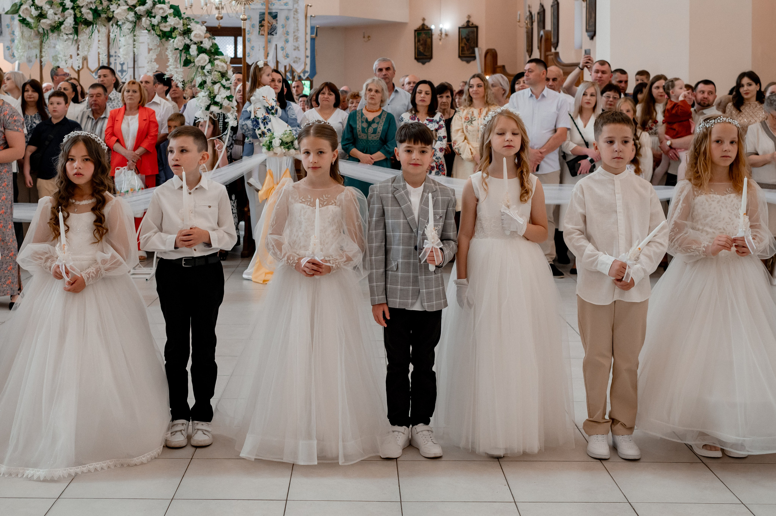 Фотосесія Першого Причастя Тернопіль, зйомка Причастя Тернопіль, Таїнство Першого Причастя Тернопіль, Катедра Причастя Тернопіль. Сімейний, дитячий та індивідуальний фотограф в м. Тернопіль, м. Львів