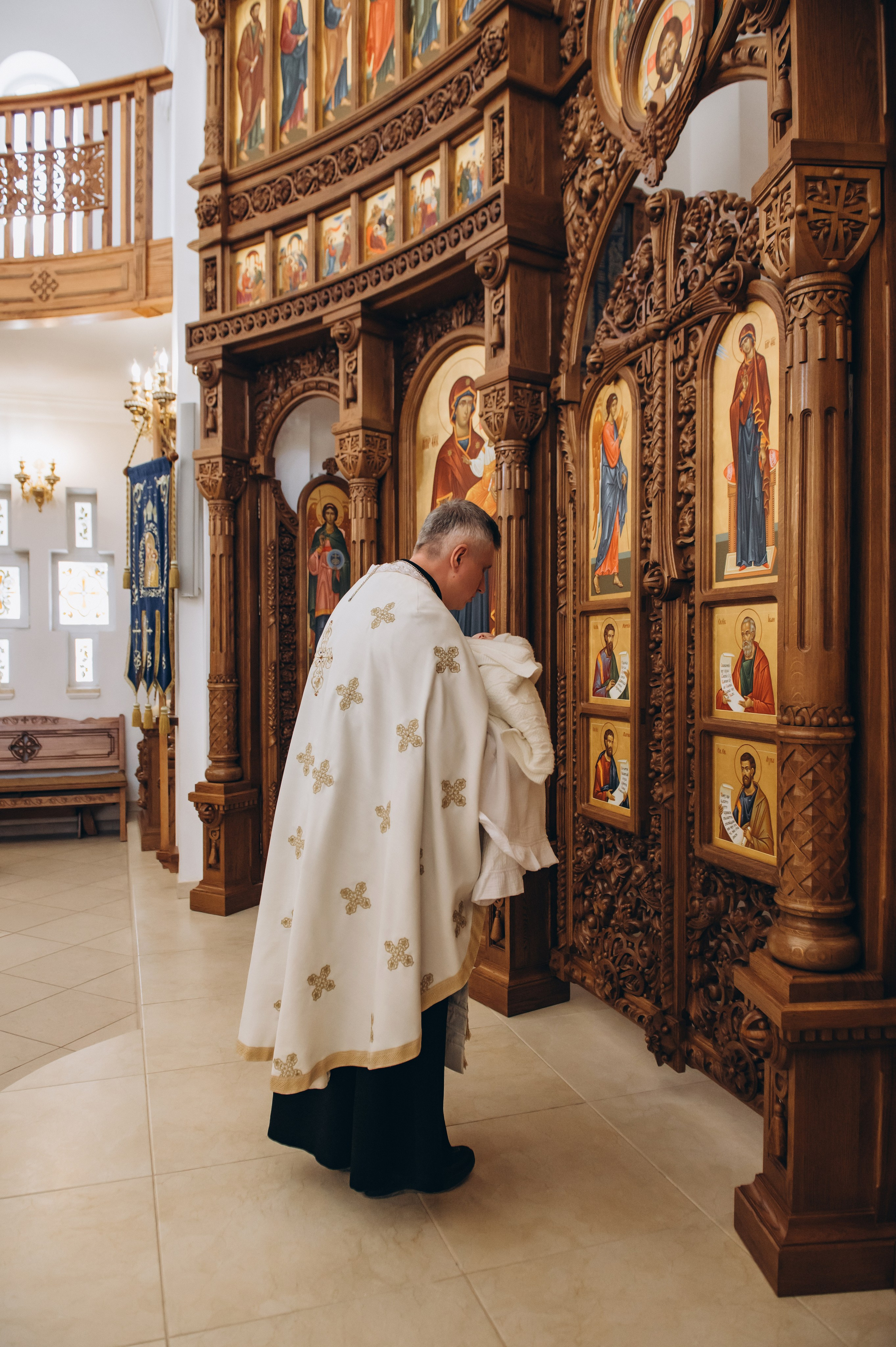 Фотосесія Хрещення Тернопіль, зйомка Хрестин Тернопіль, Храм Різдва Пресвятої Богородиці УГКЦ Тернопіль. Сімейний, дитячий та індивідуальний фотограф в м. Тернопіль, м. Львів