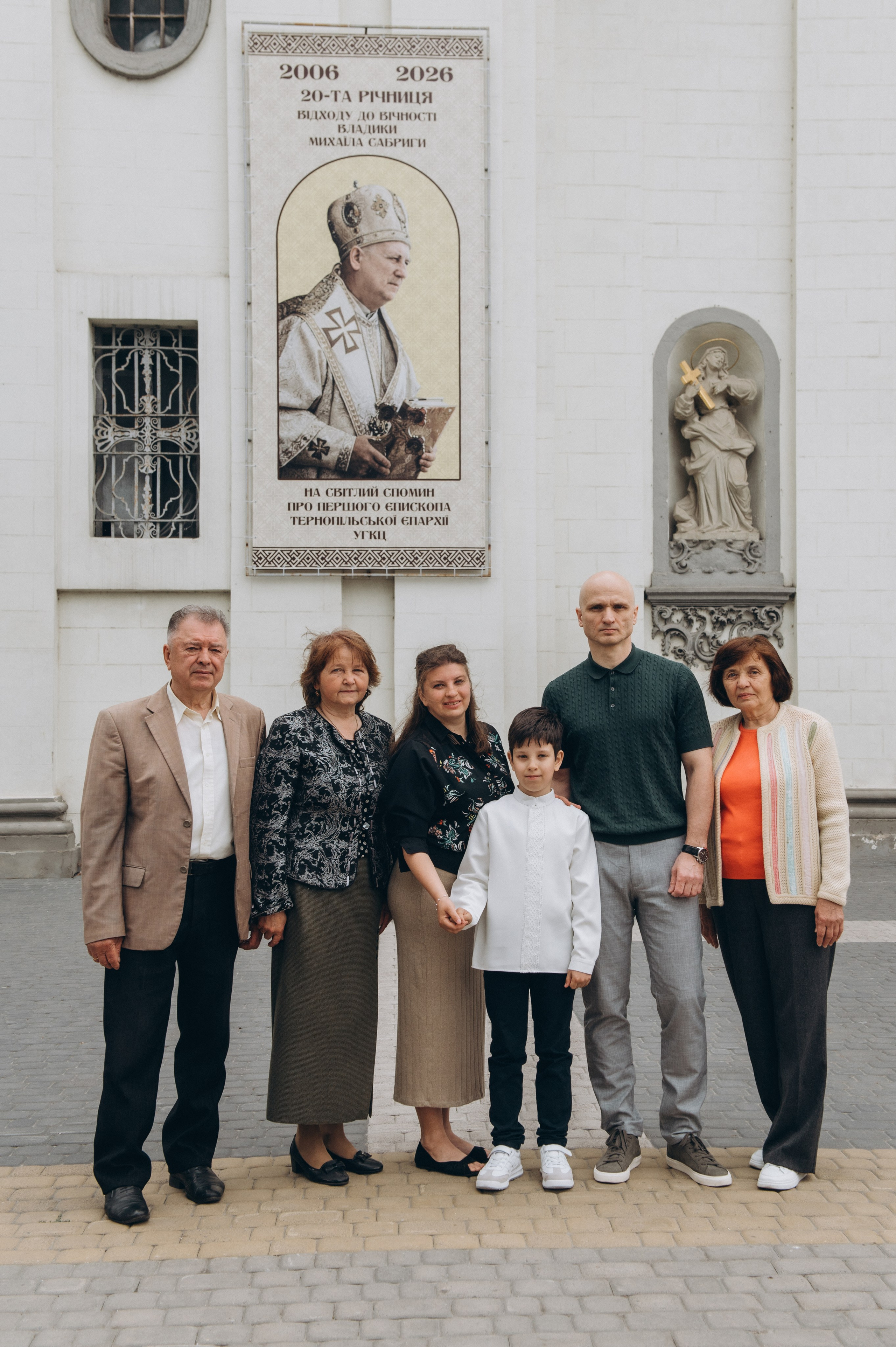 Фотосесія Першого Причастя Тернопіль, фотосесія Причастя Тернопіль, Таїнство Першого Причастя Тернопіль, Катедра Причастя Тернопіль. Сімейний, дитячий та індивідуальний фотограф в м. Тернопіль, м. Львів