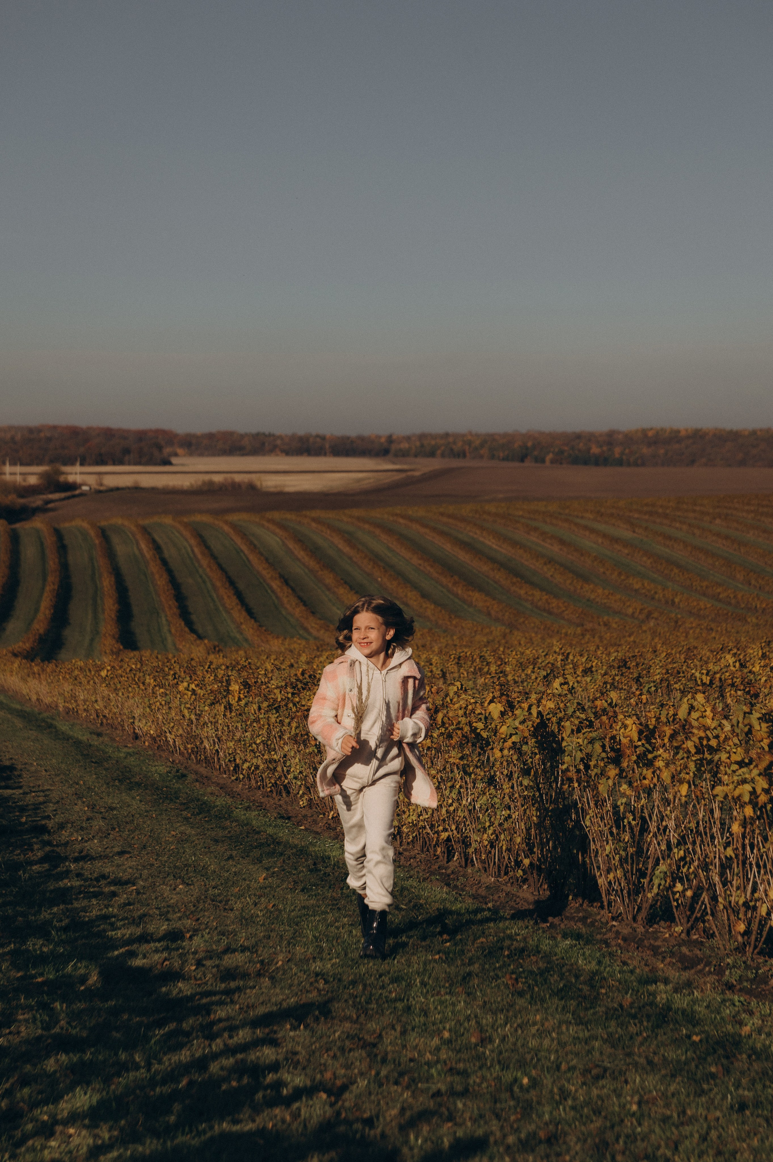 Дитячий фотограф Тернопіль, фотосесія дітей, фотосесія на природі, зйомка у Веселі козенята, фотосесія дня народження Тернопіль. Сімейний, дитячий та індивідуальний фотограф в м. Тернопіль, м. Львів