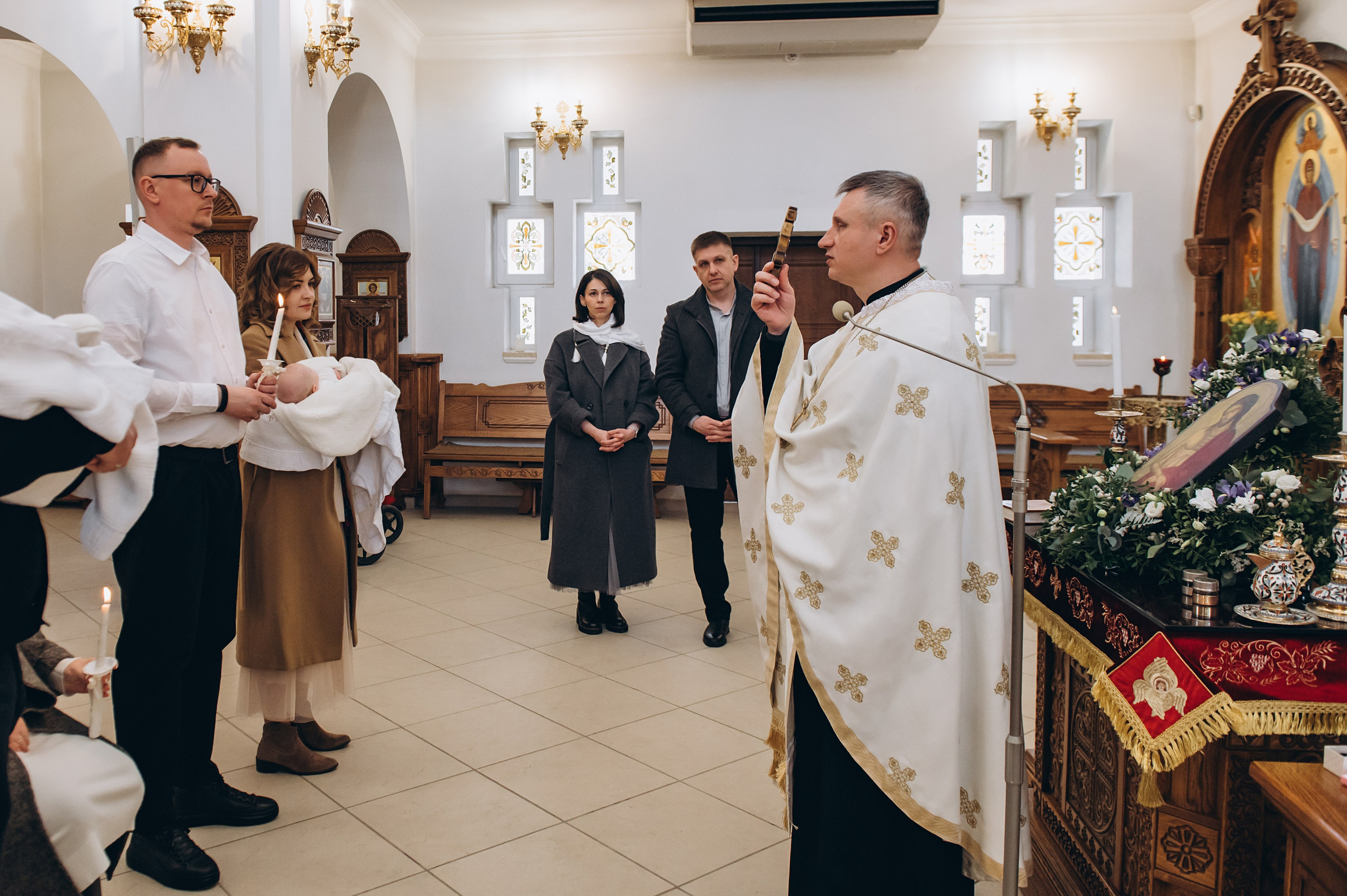 Фотосесія Хрещення Тернопіль, зйомка Хрестин Тернопіль, Храм Різдва Пресвятої Богородиці УГКЦ Тернопіль. Сімейний, дитячий та індивідуальний фотограф в м. Тернопіль, м. Львів