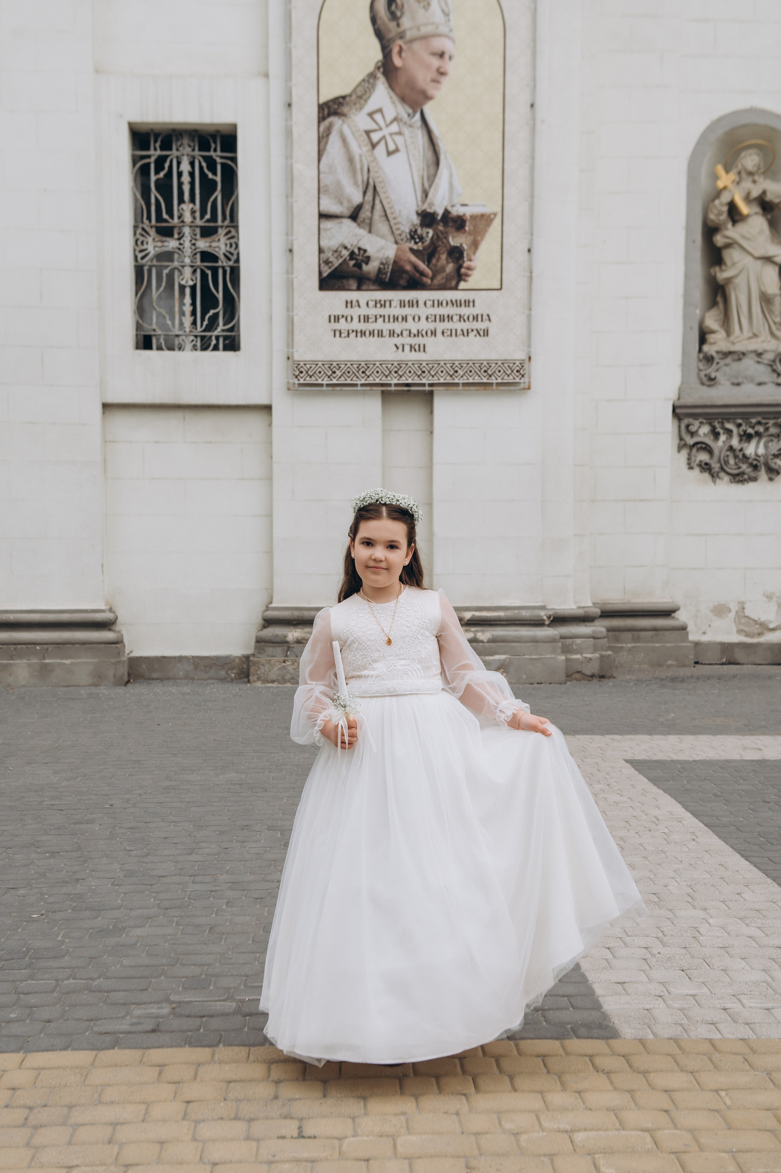 Фотосесія Першого Причастя Тернопіль, фотосесія Причастя Тернопіль, Таїнство Першого Причастя Тернопіль, Катедра Причастя Тернопіль. Сімейний, дитячий та індивідуальний фотограф в м. Тернопіль, м. Львів