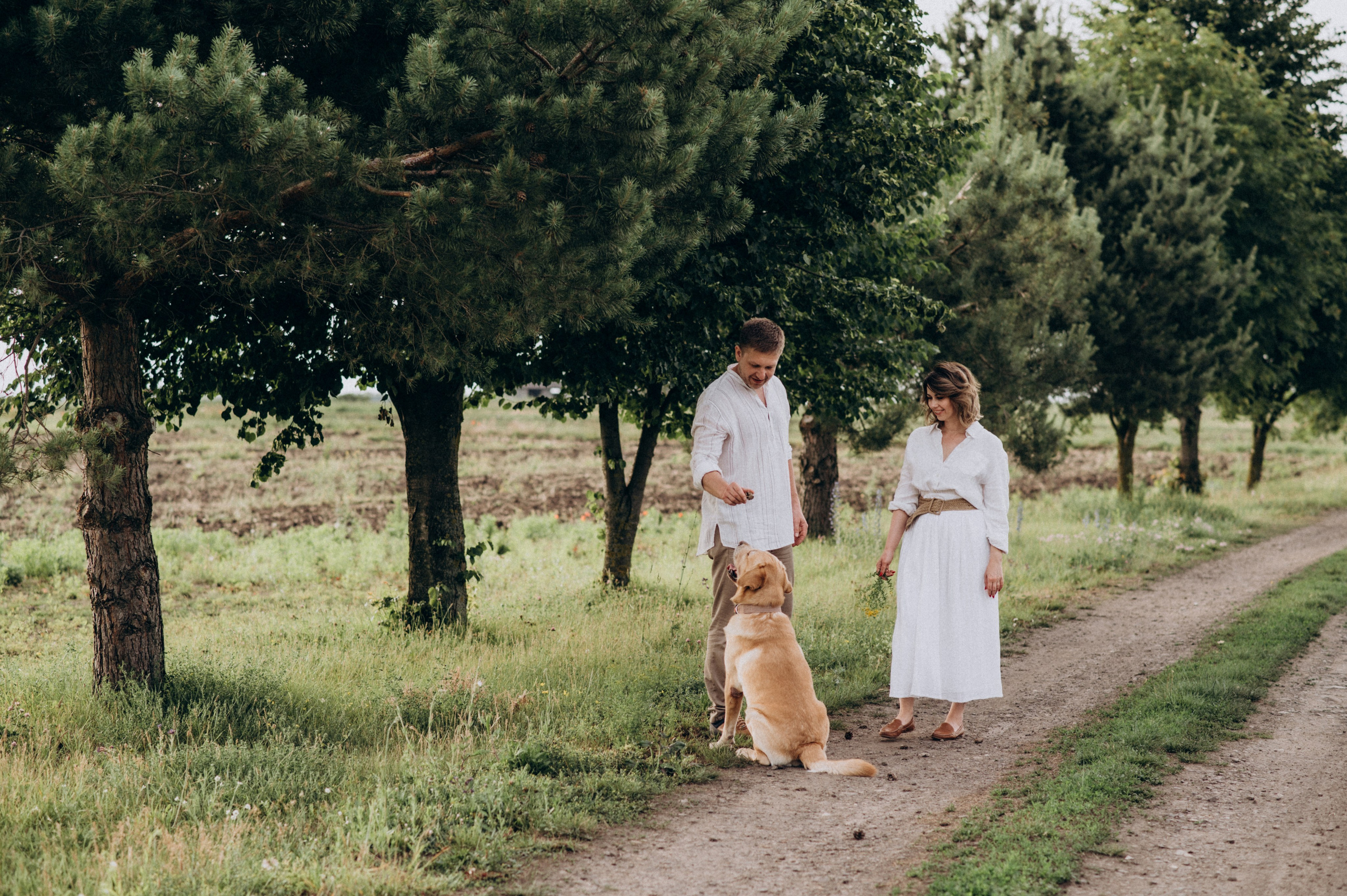 Сімейна фотосесія на природі, зйомка з собакою, фотосесія лавсторі Тернопіль. Сімейний, дитячий та індивідуальний фотограф в м. Тернопіль, м. Львів