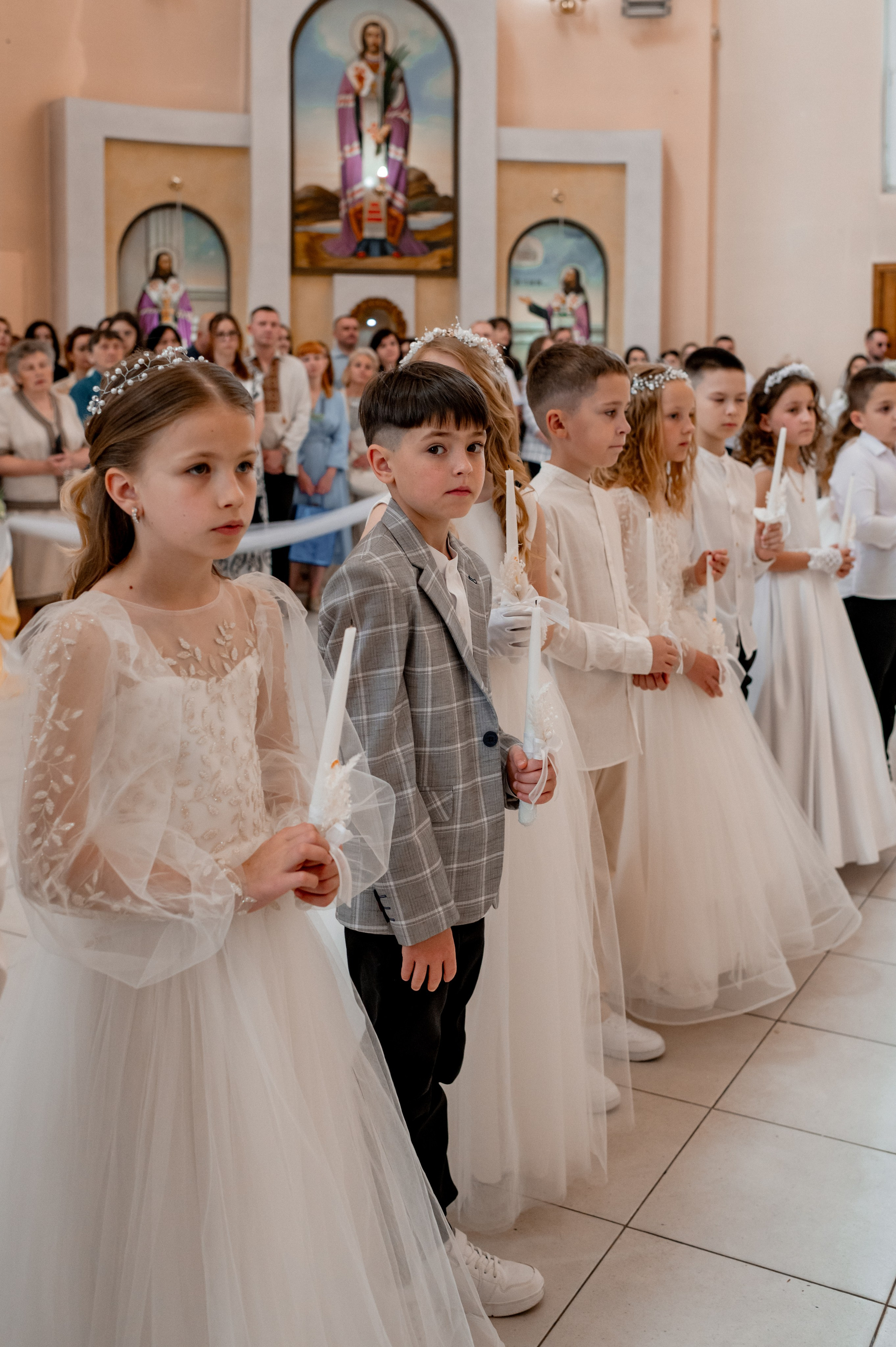 Фотосесія Першого Причастя Тернопіль, зйомка Причастя Тернопіль, Таїнство Першого Причастя Тернопіль, Катедра Причастя Тернопіль. Сімейний, дитячий та індивідуальний фотограф в м. Тернопіль, м. Львів