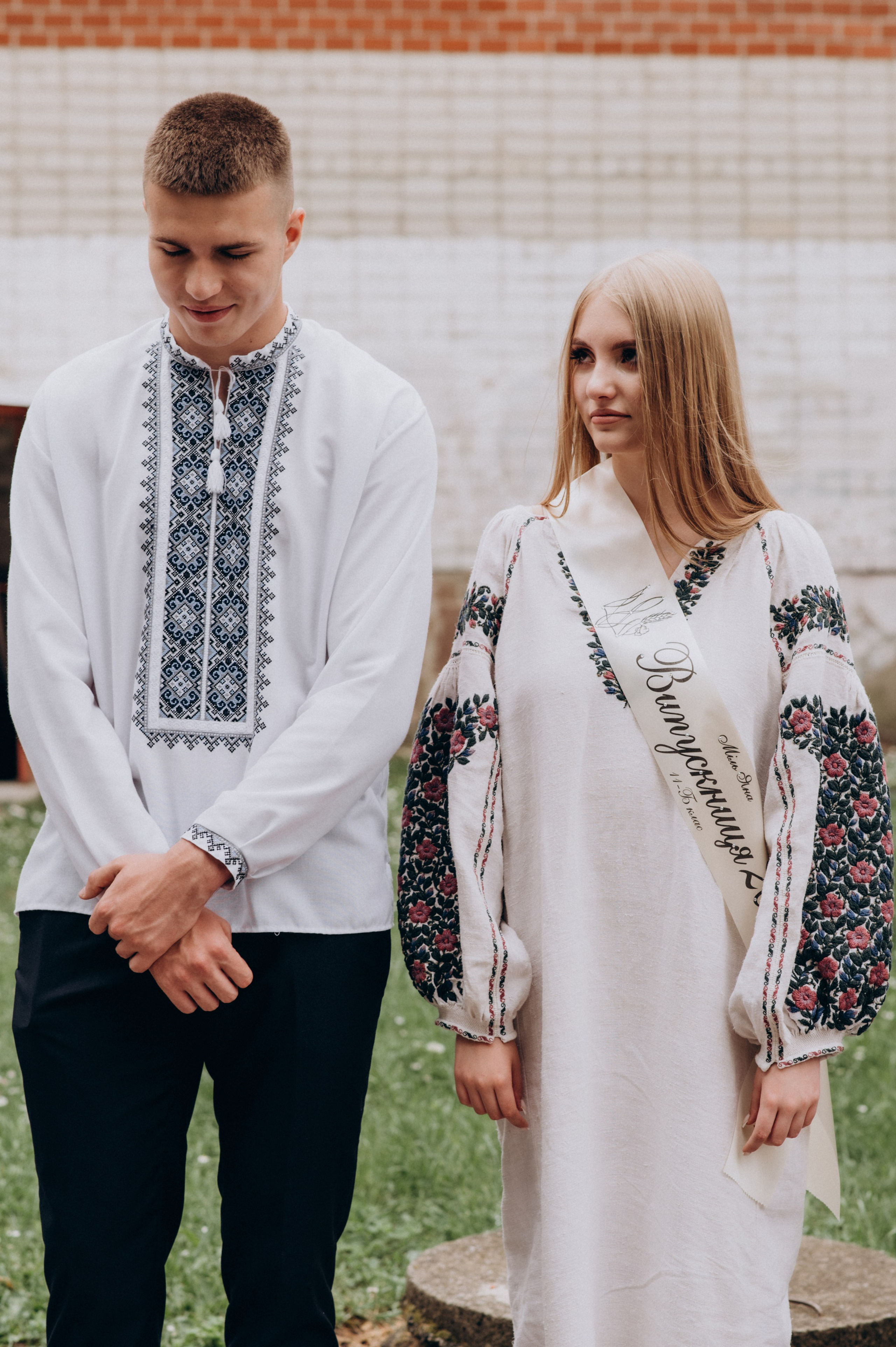 Фотосесія останнього дзвоника, фотосесія випускників Тернопіль, випускний 2024. Сімейний, дитячий та індивідуальний фотограф в м. Тернопіль, м. Львів