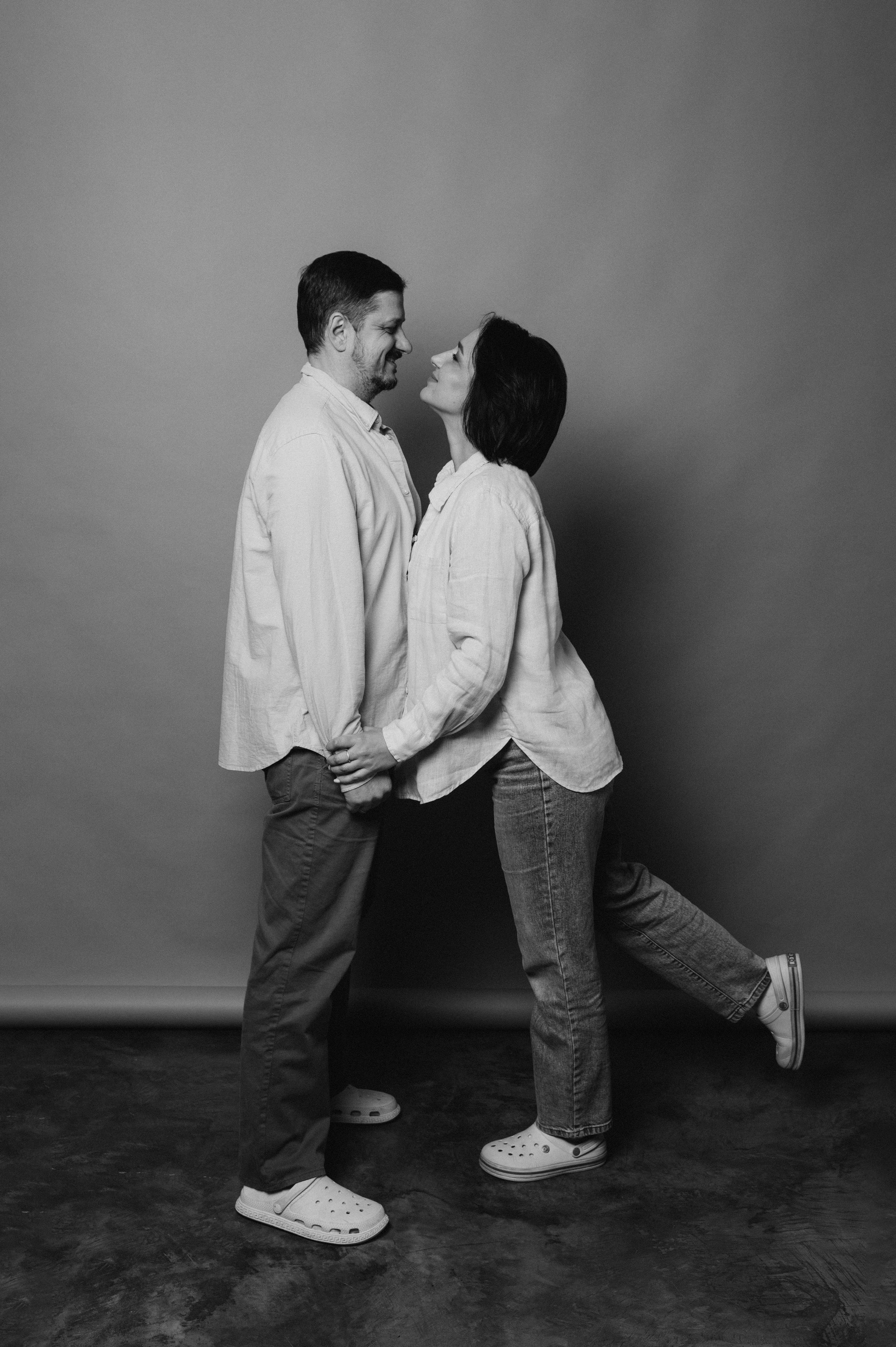 Фотосесія лавсторі Тернопіль, зйомка lovestory Тернопіль, сімейний фотограф Тернопіль, фотосесія пари в студії, сімейна фотосесія Тернопіль. Сімейний, дитячий та індивідуальний фотограф в м. Тернопіль, м. Львів