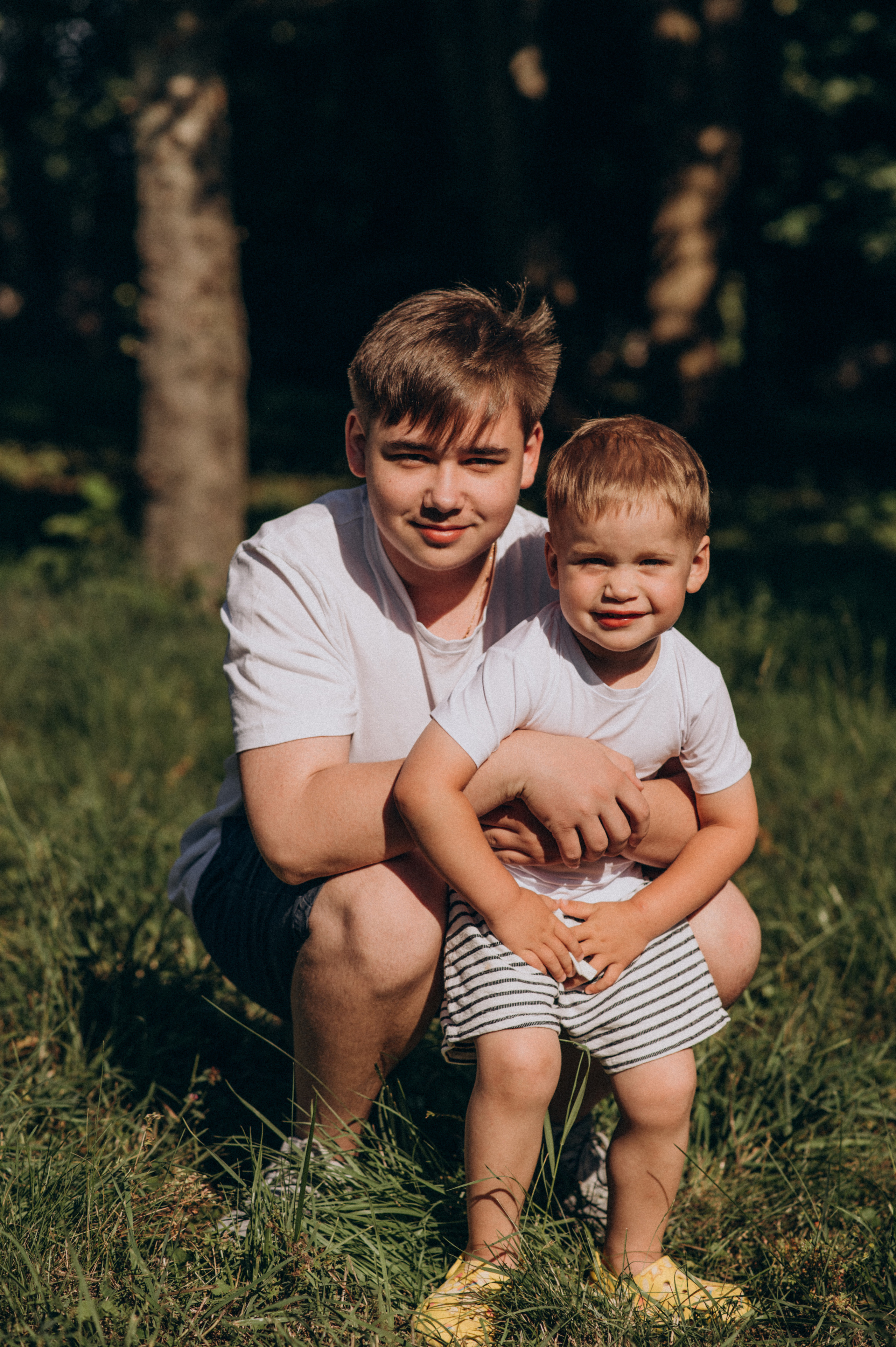 Сімейна літня фотосесія в парку, сімейний фотограф Тернопіль Львів. Сімейний, дитячий та індивідуальний фотограф в м. Тернопіль, м. Львів