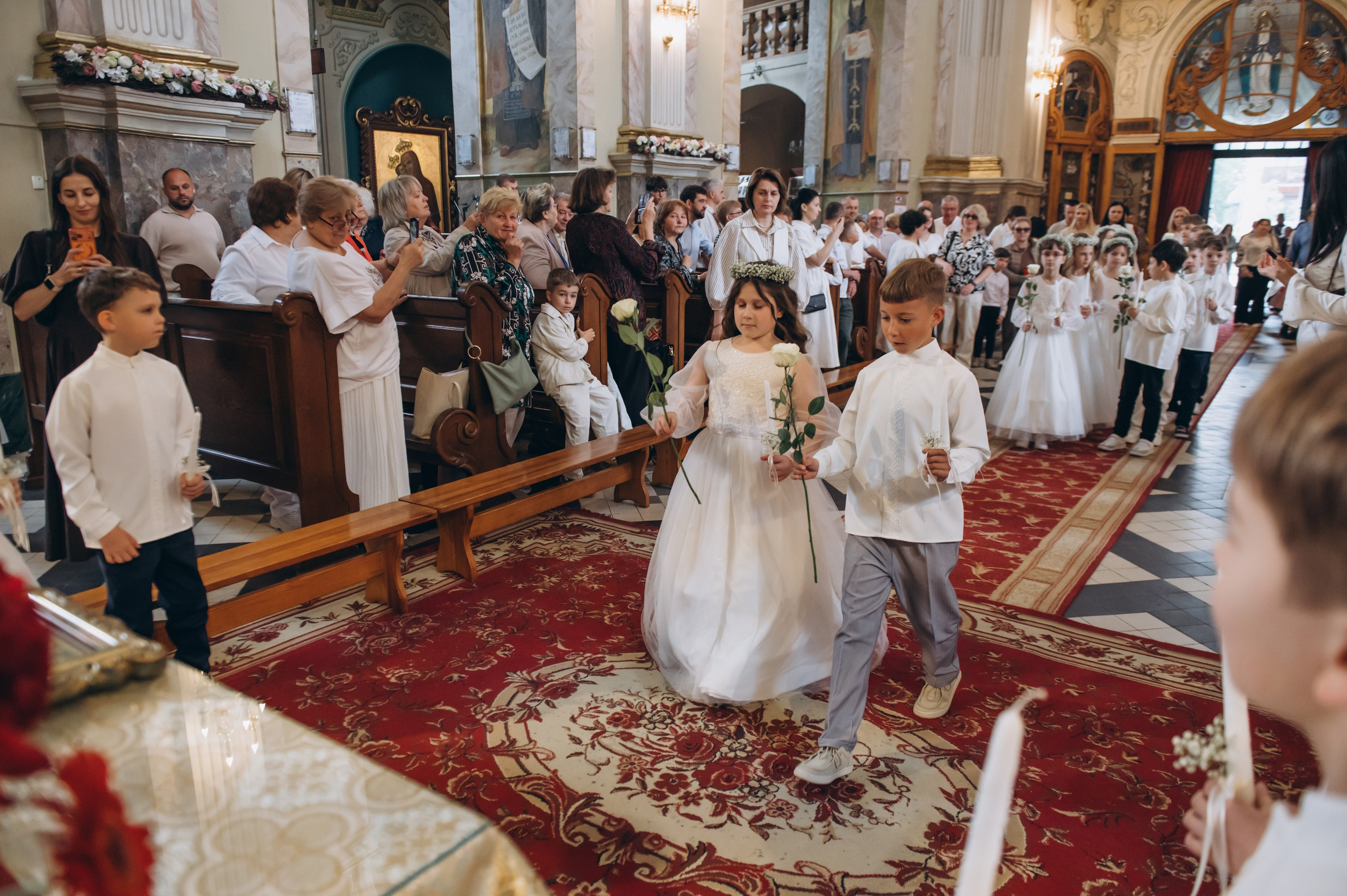 Фотосесія Першого Причастя Тернопіль, фотосесія Причастя Тернопіль, Таїнство Першого Причастя Тернопіль, Катедра Причастя Тернопіль. Сімейний, дитячий та індивідуальний фотограф в м. Тернопіль, м. Львів