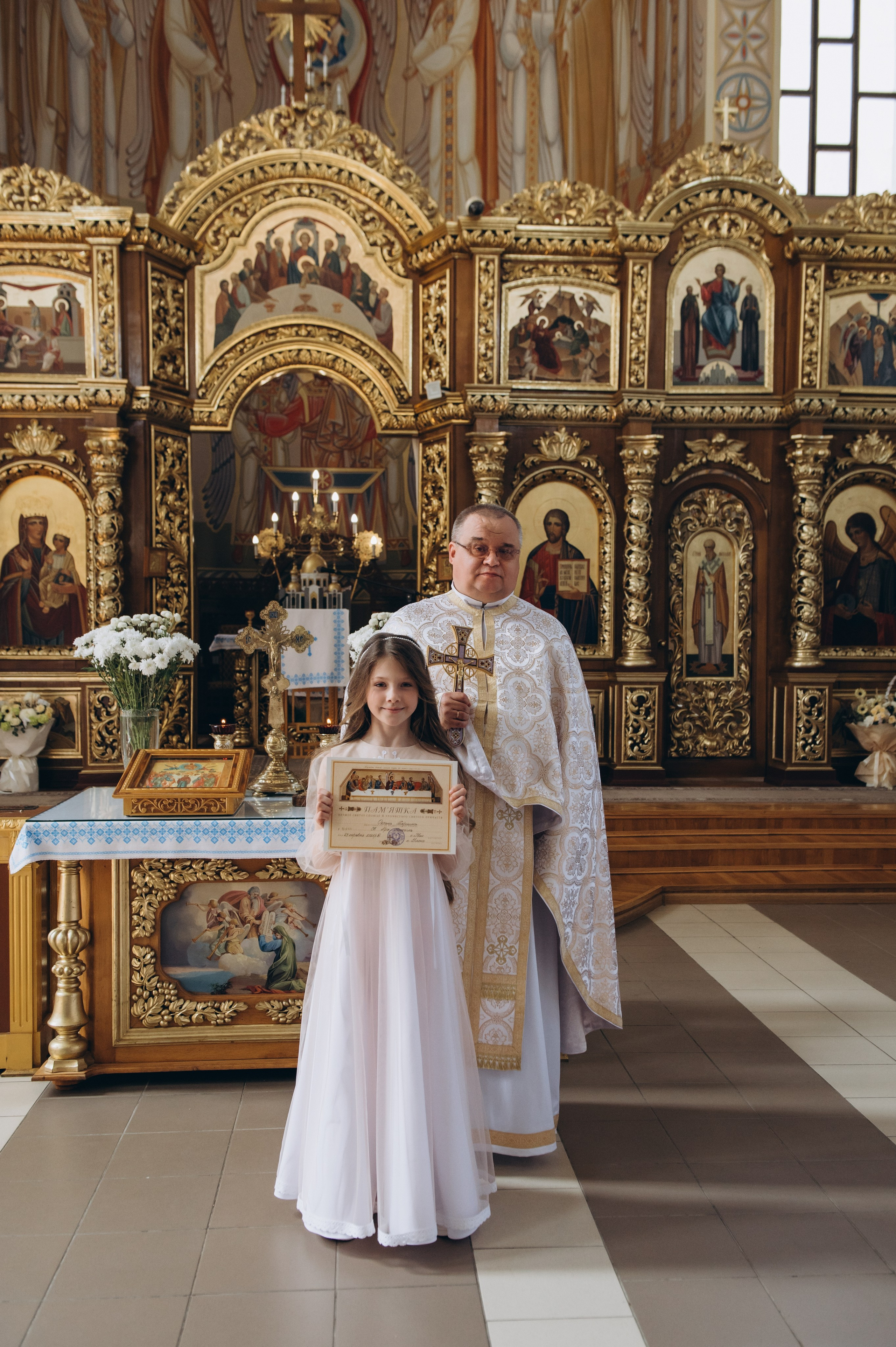 Фотосесія Причастя Тернопіль церква Св Михаїла, фотограф на Причастя Тернопіль, фотосесія Літургії Причастя Тернопіль. Сімейний, дитячий та індивідуальний фотограф в м. Тернопіль, м. Львів