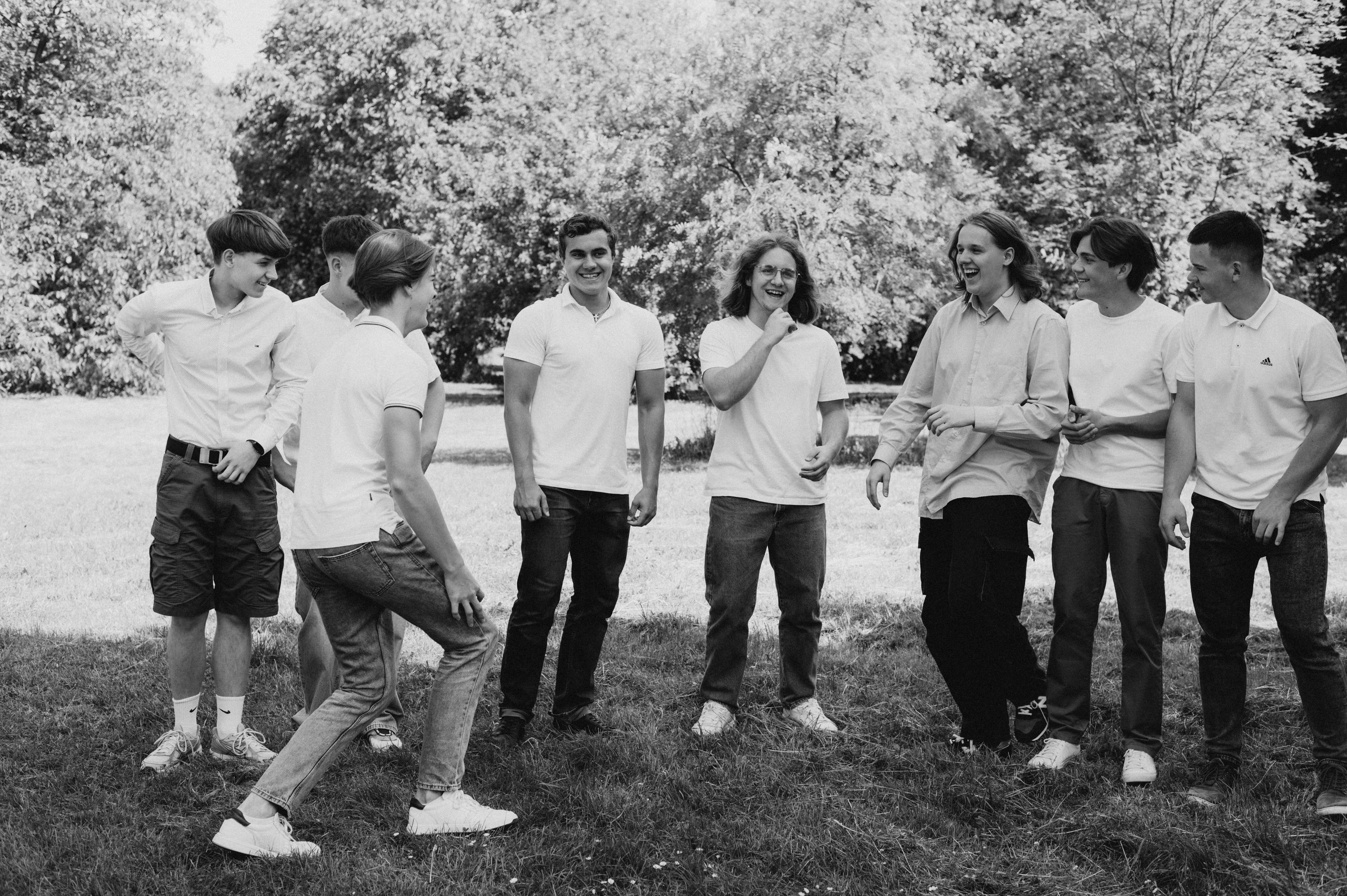 Фотосесія випускників, зйомка випускників Тернопіль Львів, випускні фотоальбоми Тернопіль, шкільні фотоальбоми Тернопіль. Сімейний, дитячий та індивідуальний фотограф в м. Тернопіль, м. Львів