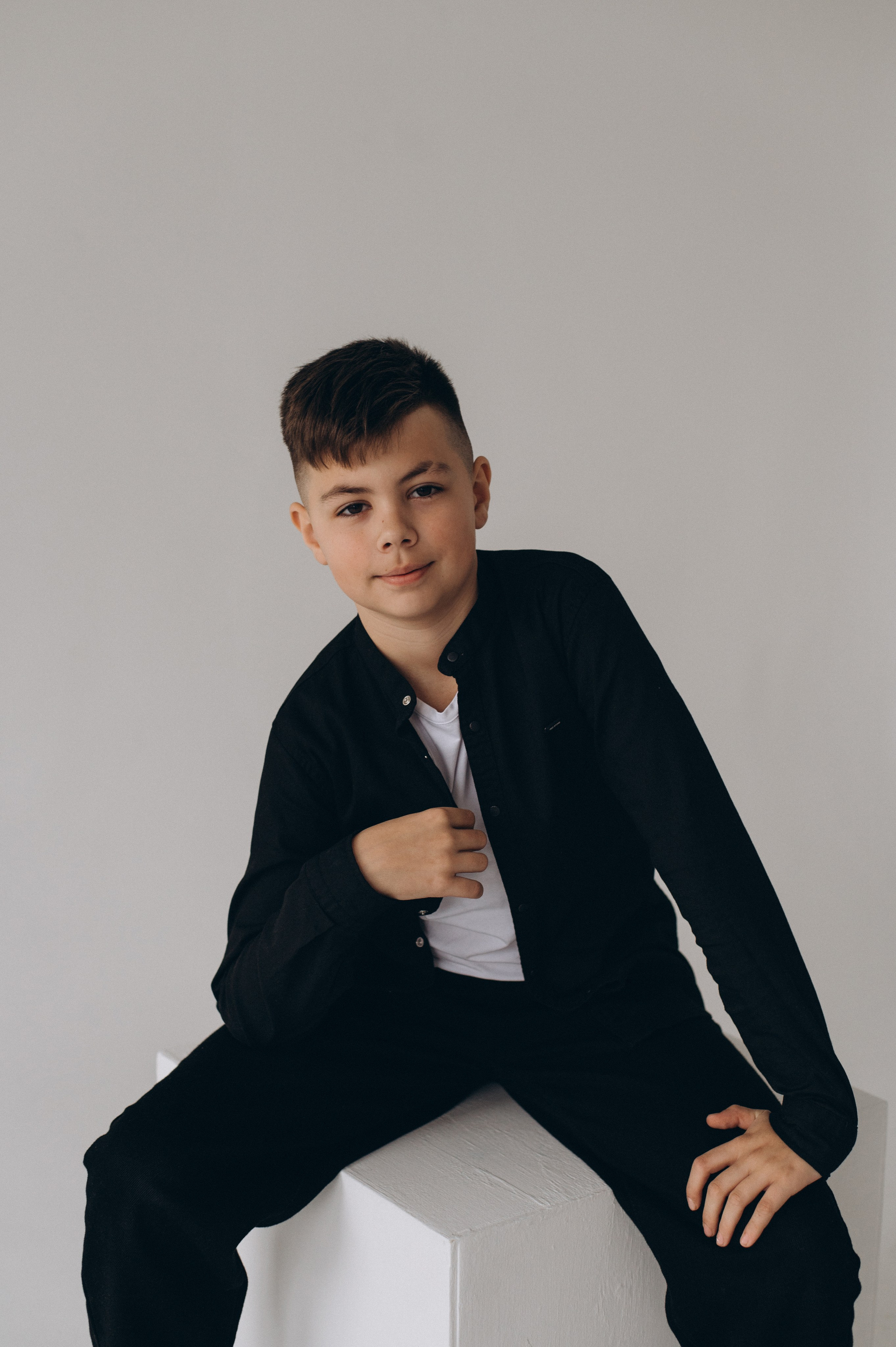 Шкільна фотосесія на віньєтки Тернопіль, шкільні альбоми, фотосесія випускників Тернопіль, випускний альбом, фотограф випускний Тернопіль. Сімейний, дитячий та індивідуальний фотограф в м. Тернопіль, м. Львів