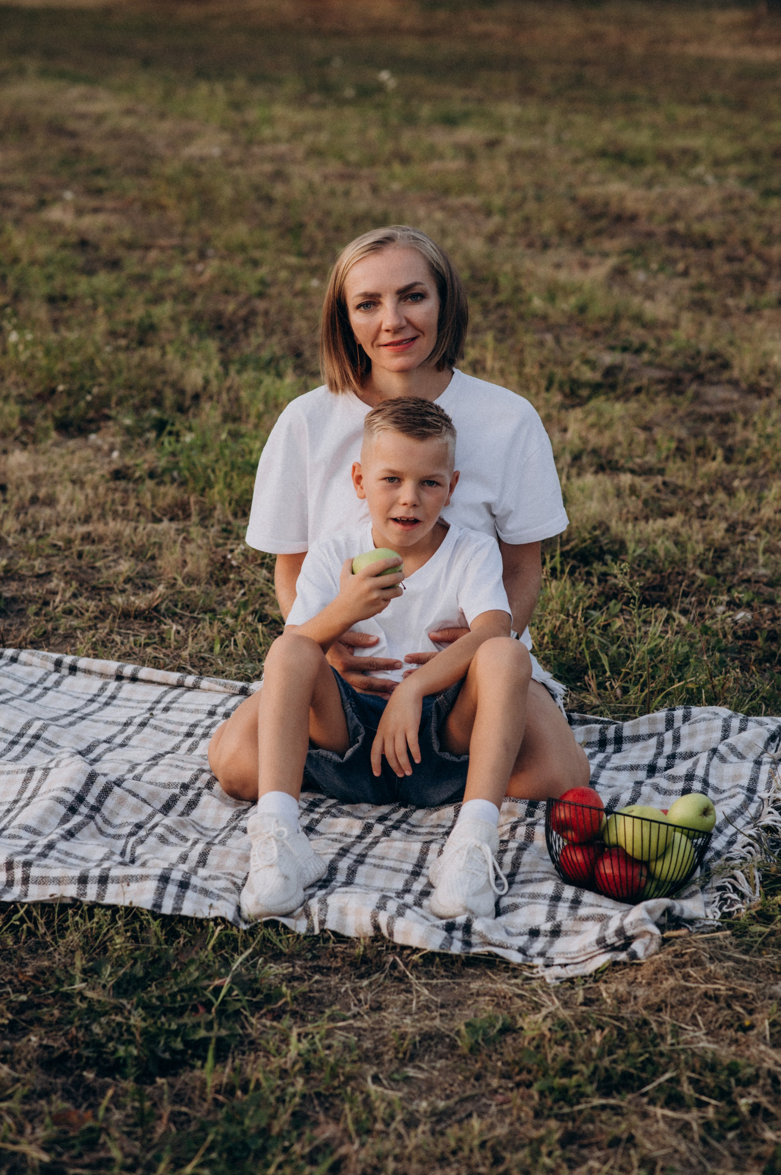 Сімейна фотосесія на природі, сімейний фотограф Тернопіль Львів, портретний фотограф Тернопіль. Сімейний, дитячий та індивідуальний фотограф в м. Тернопіль, м. Львів