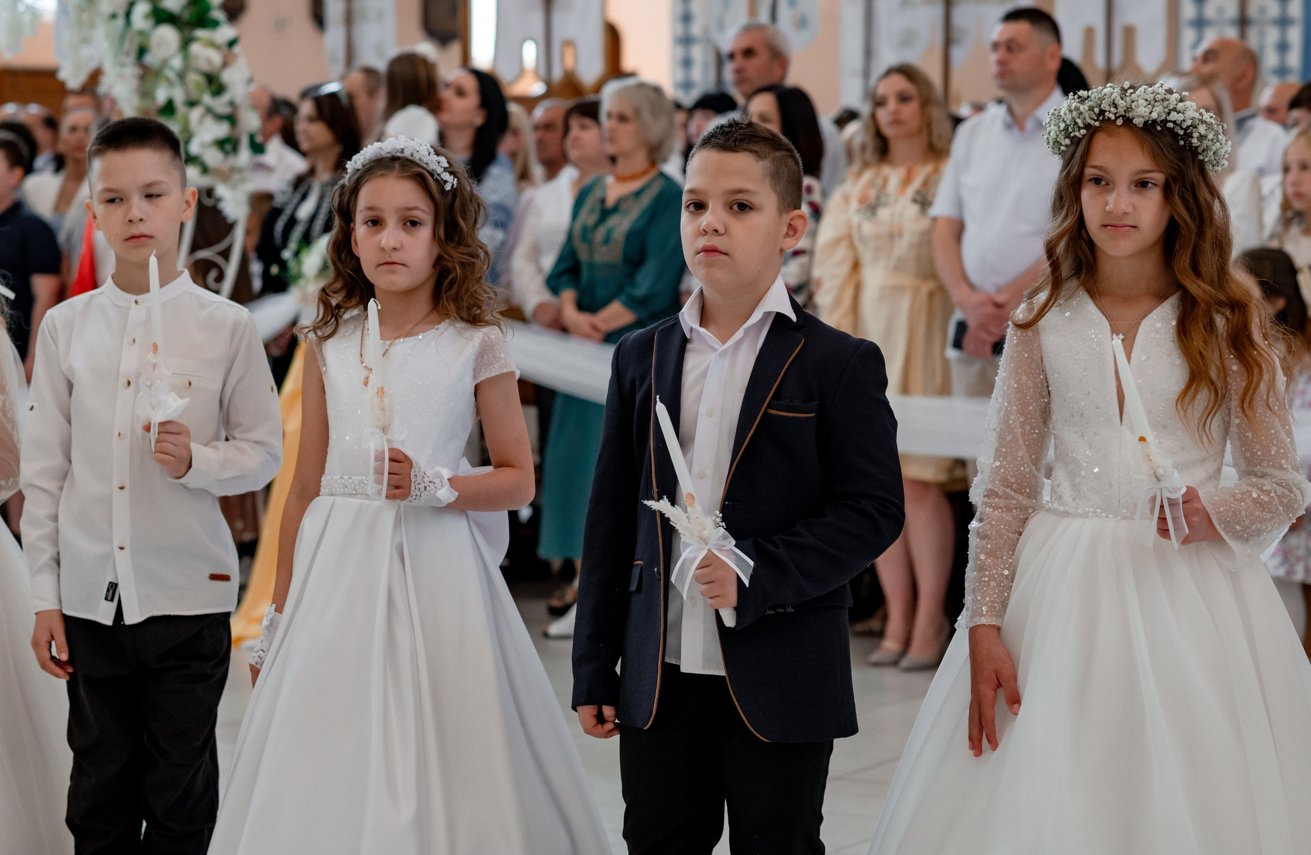 Фотосесія Першого Причастя Тернопіль, зйомка Причастя Тернопіль, Таїнство Першого Причастя Тернопіль, Катедра Причастя Тернопіль. Сімейний, дитячий та індивідуальний фотограф в м. Тернопіль, м. Львів