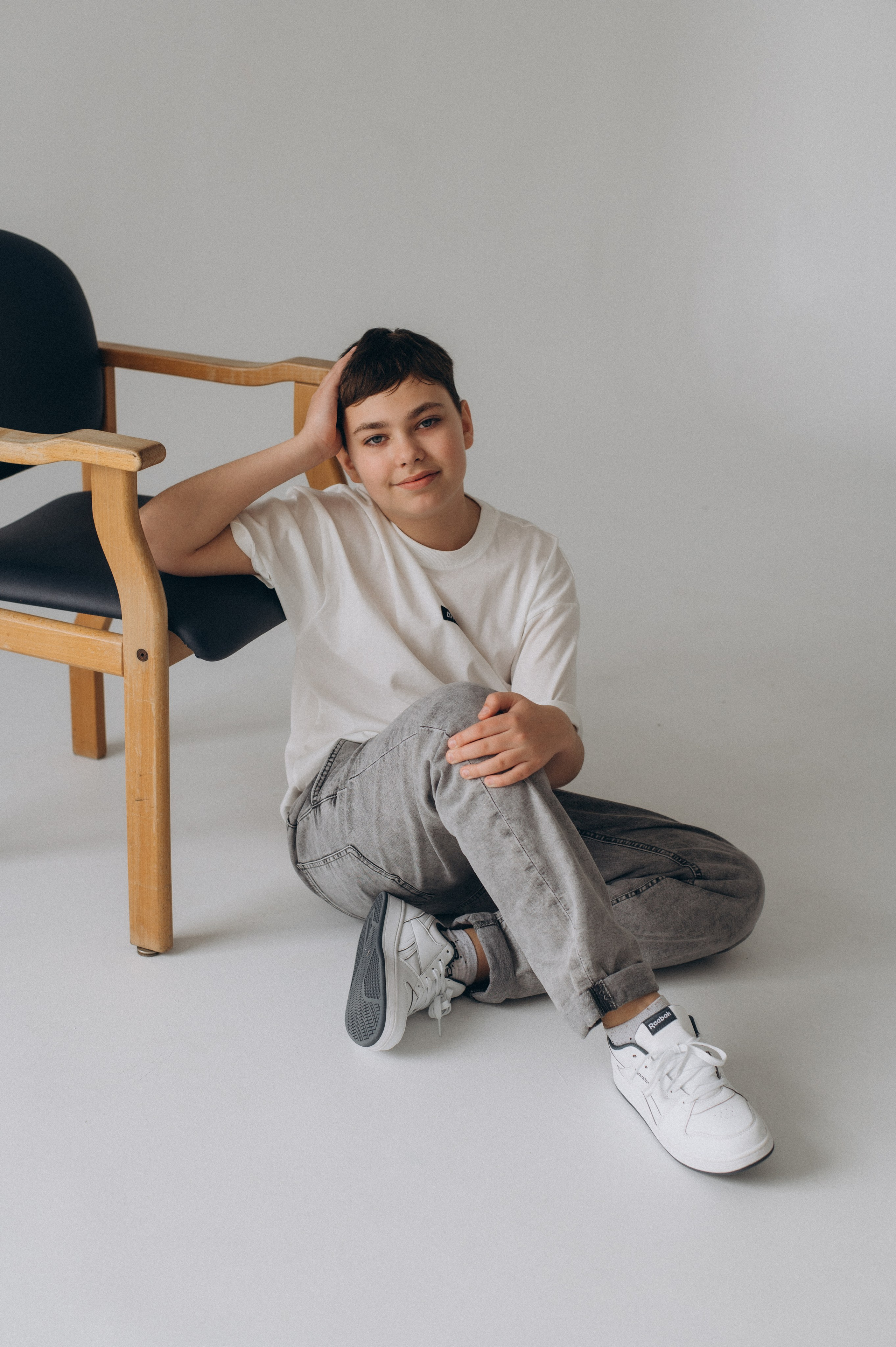 Шкільна фотосесія на віньєтки Тернопіль, шкільні альбоми, фотосесія випускників Тернопіль, випускний альбом, фотограф випускний Тернопіль. Сімейний, дитячий та індивідуальний фотограф в м. Тернопіль, м. Львів