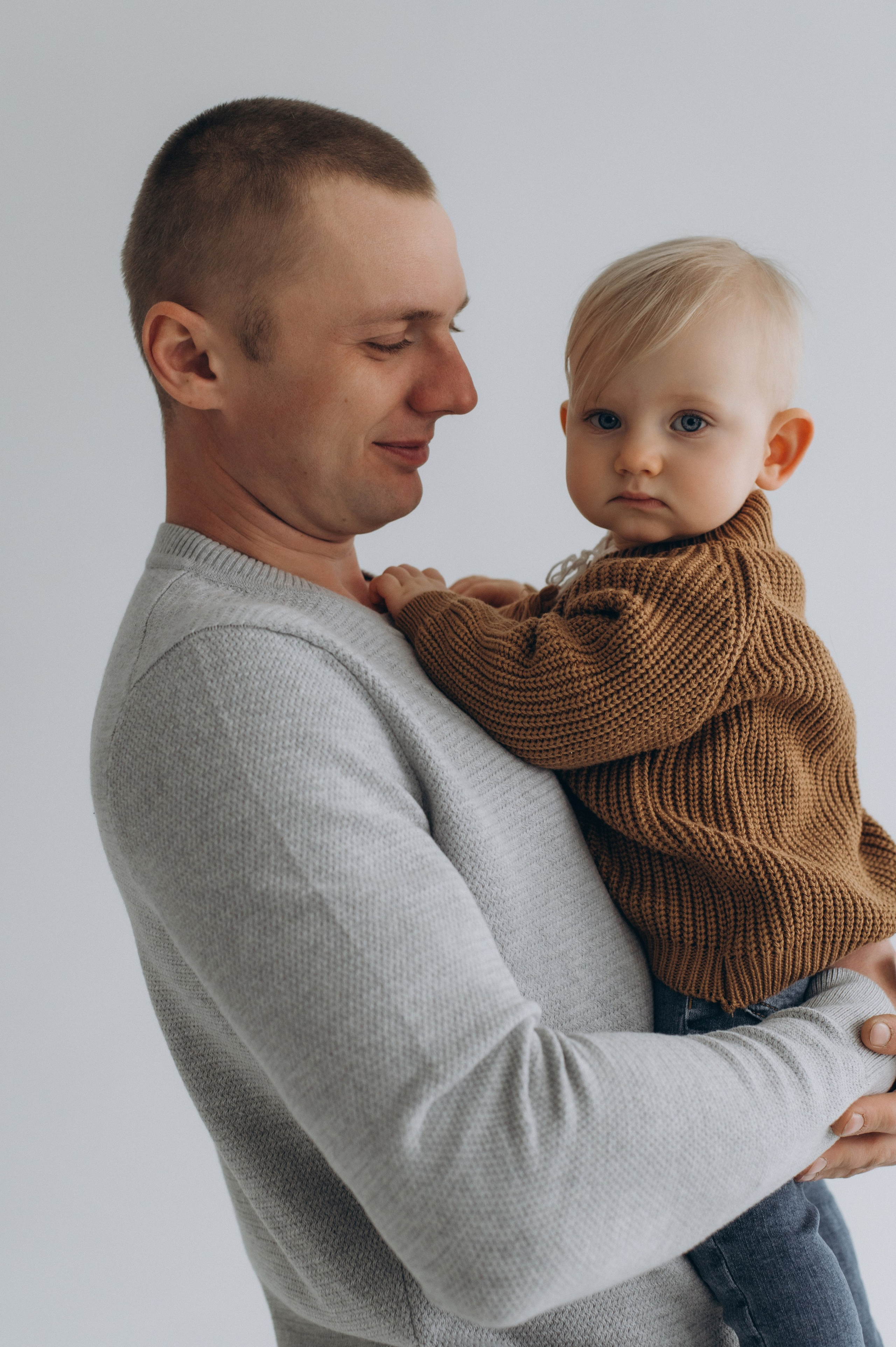 Зйомка дня народження дитини, фотосесія 1 рік Тернопіль, сімейний фотограф Тернопіль, сімейна фотосесія Тернопіль, перший тортик малюка. Сімейний, дитячий та індивідуальний фотограф в м. Тернопіль, м. Львів