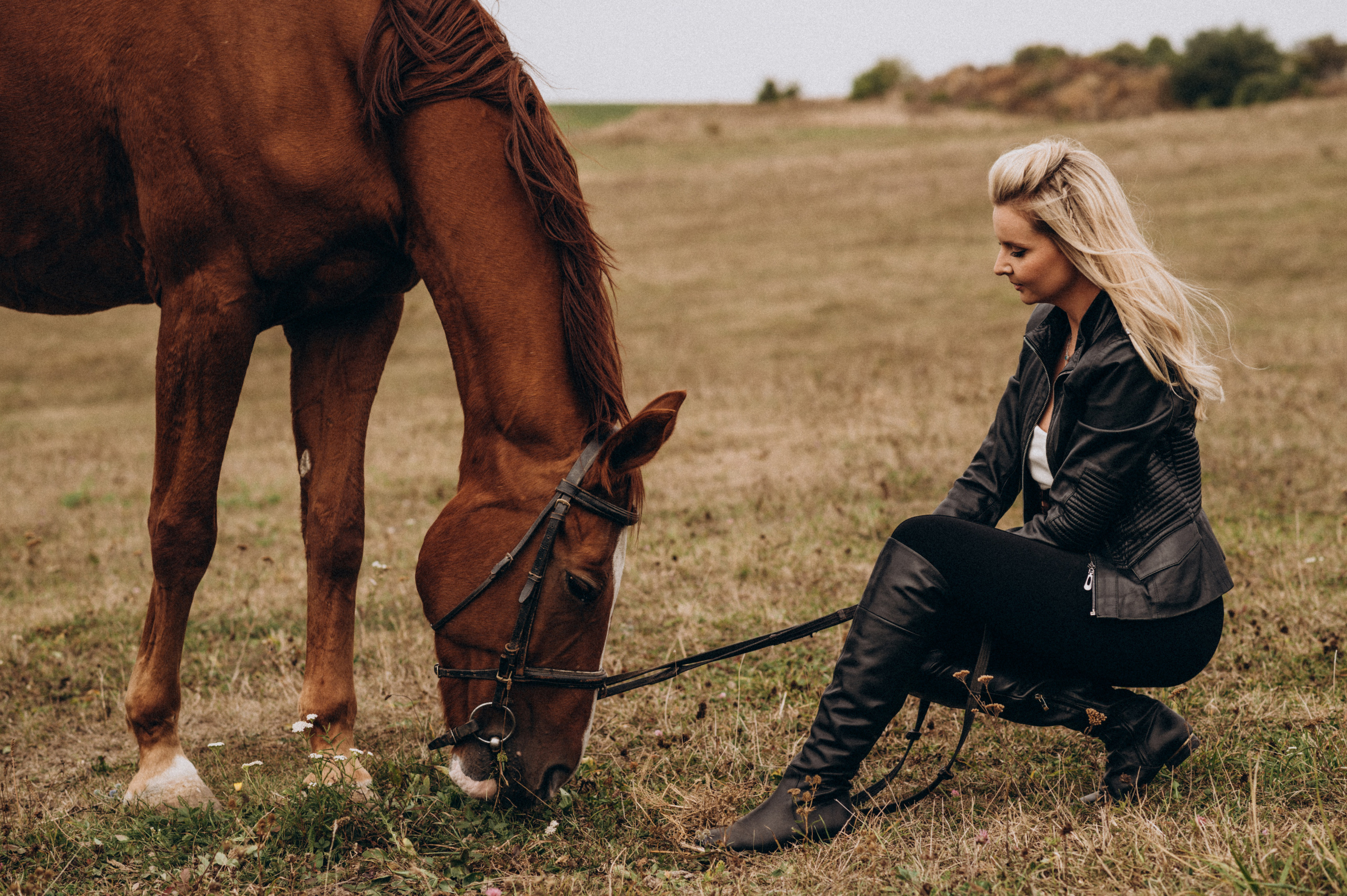 Фотосесія з кіньми Тернопіль, кінна зйомка, сімейна фотосесія на конях. Сімейний, дитячий та індивідуальний фотограф в м. Тернопіль, м. Львів
