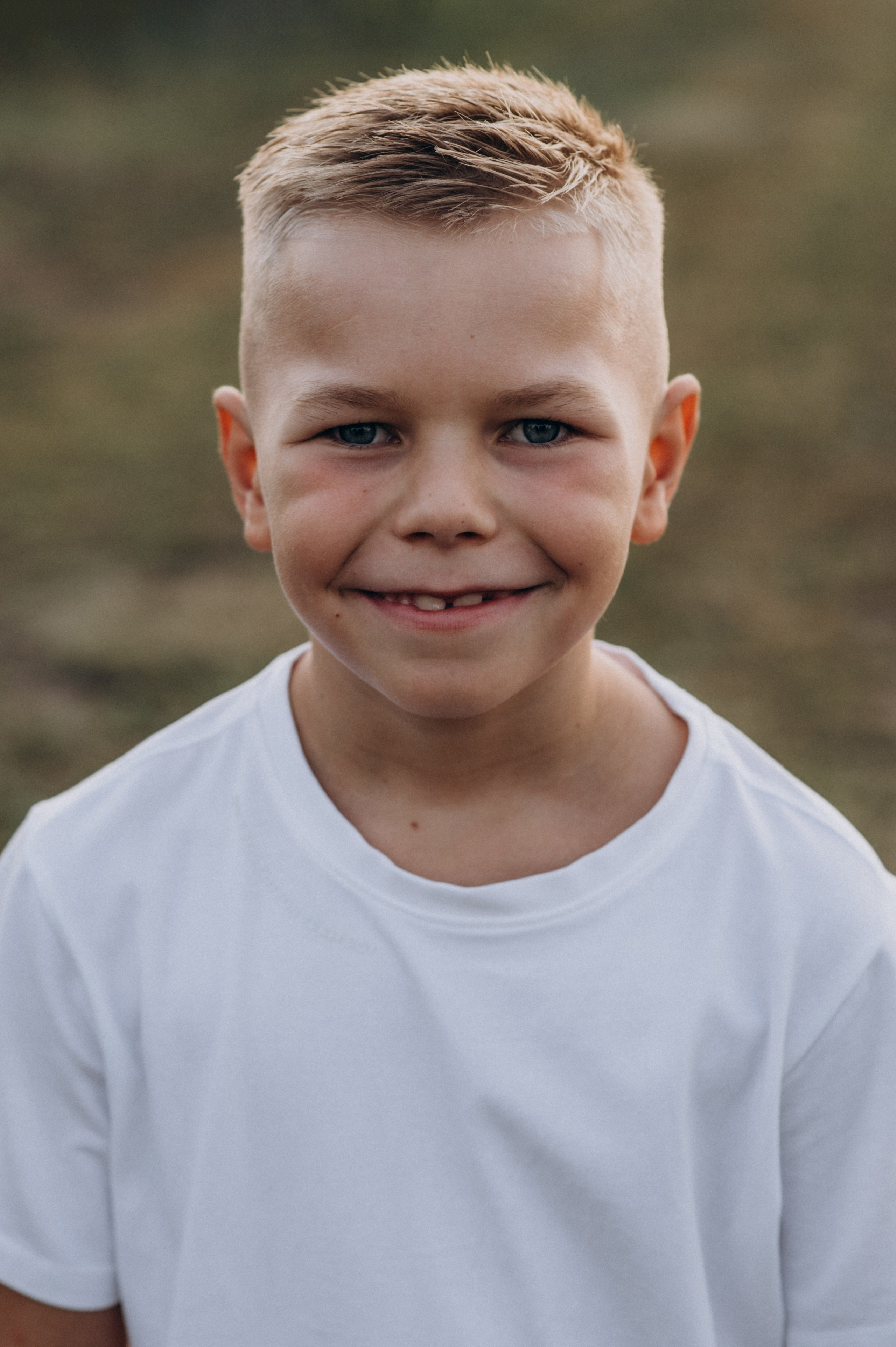 Сімейна фотосесія на природі, сімейний фотограф Тернопіль Львів, портретний фотограф Тернопіль. Сімейний, дитячий та індивідуальний фотограф в м. Тернопіль, м. Львів