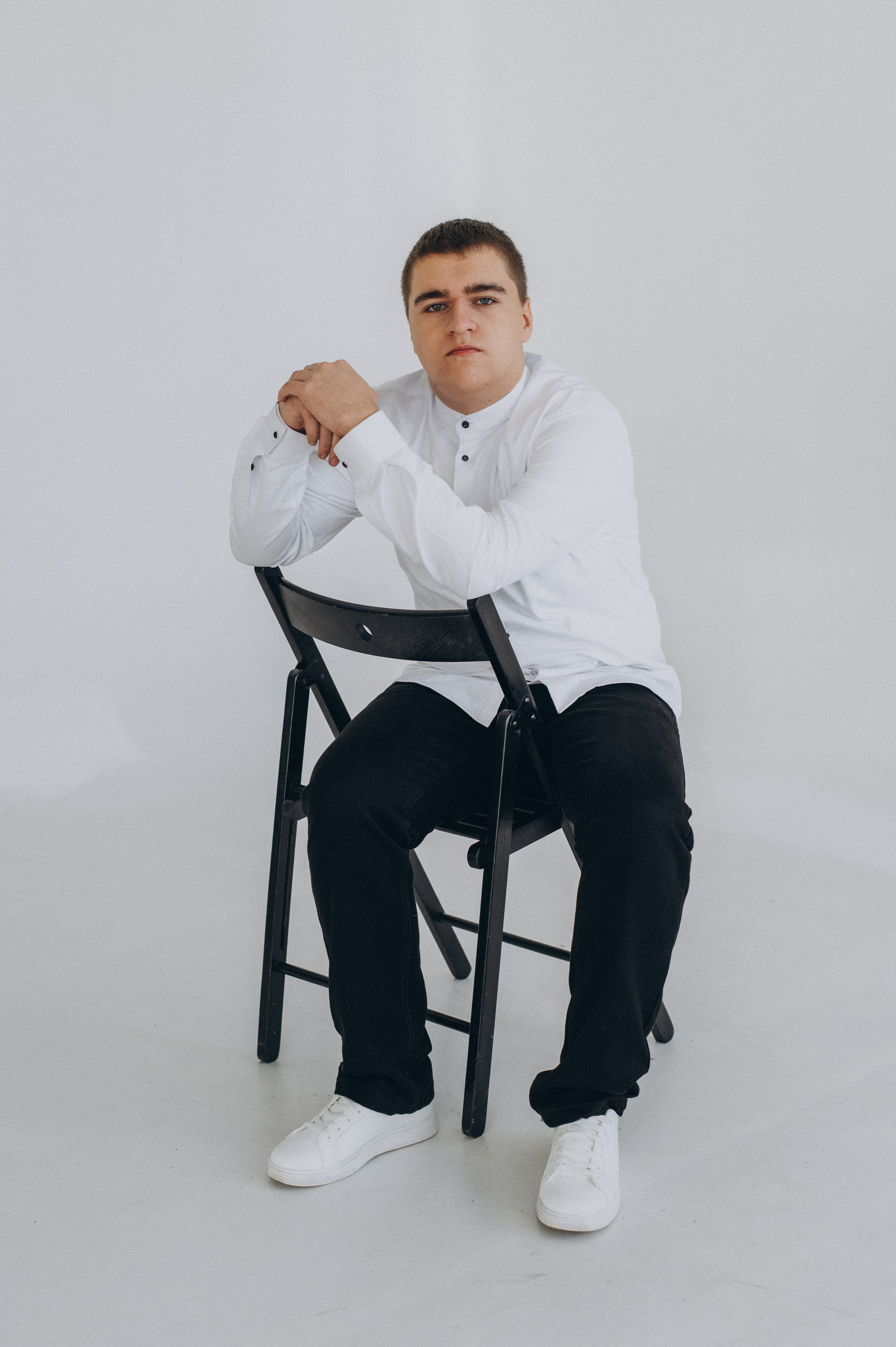 Фотосесія випускників, фотосесія на віньєтки Тернопіль, випускники Тернопіль, випуск 2025. Сімейний, дитячий та індивідуальний фотограф в м. Тернопіль, м. Львів