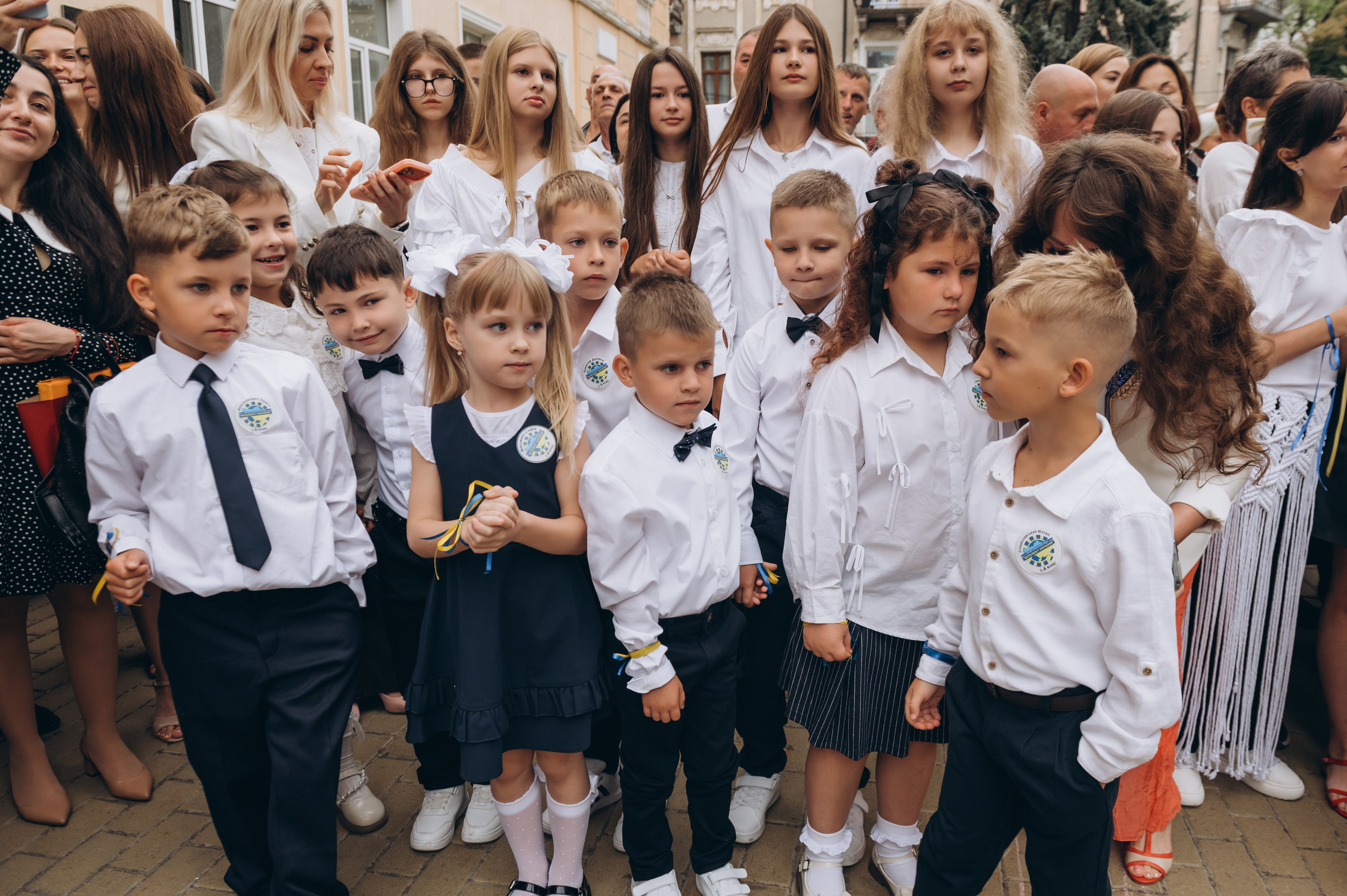 Перший дзвоник у Тернополі, фотосесія першокласників