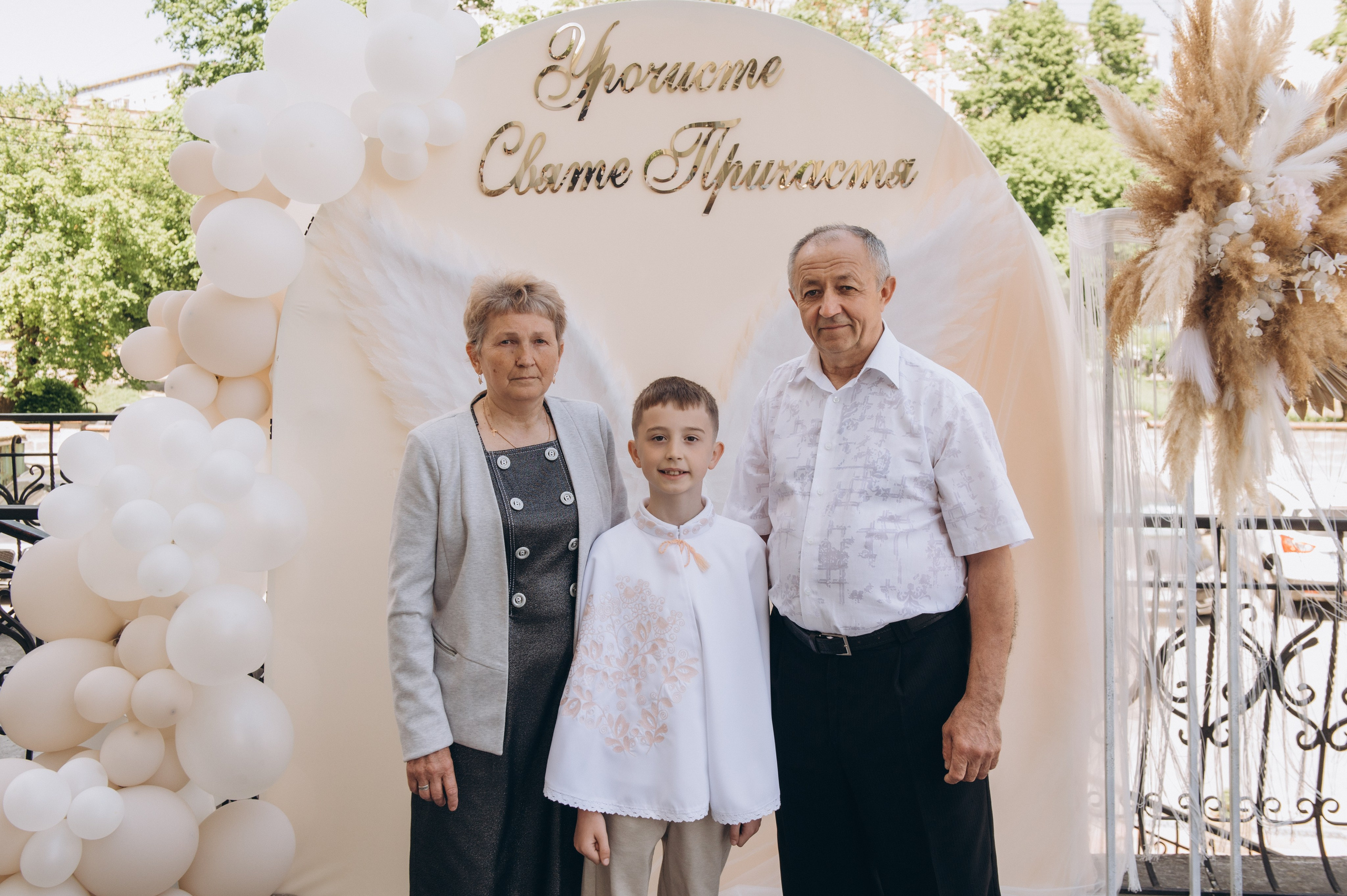 Фотосесія Причастя Тернопіль церква Св Михаїла, фотограф на Причастя Тернопіль, фотосесія Літургії Причастя Тернопіль. Сімейний, дитячий та індивідуальний фотограф в м. Тернопіль, м. Львів
