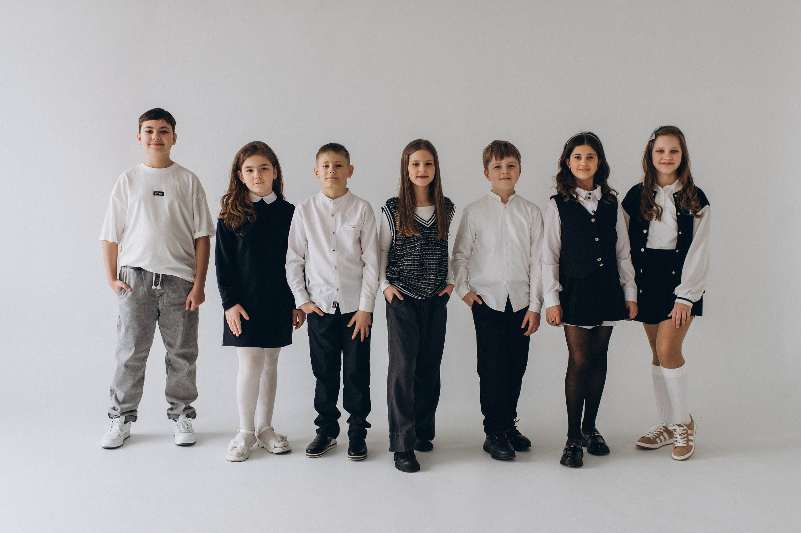 Шкільна фотосесія на віньєтки Тернопіль, шкільні альбоми, фотосесія випускників Тернопіль, випускний альбом, фотограф випускний Тернопіль. Сімейний, дитячий та індивідуальний фотограф в м. Тернопіль, м. Львів