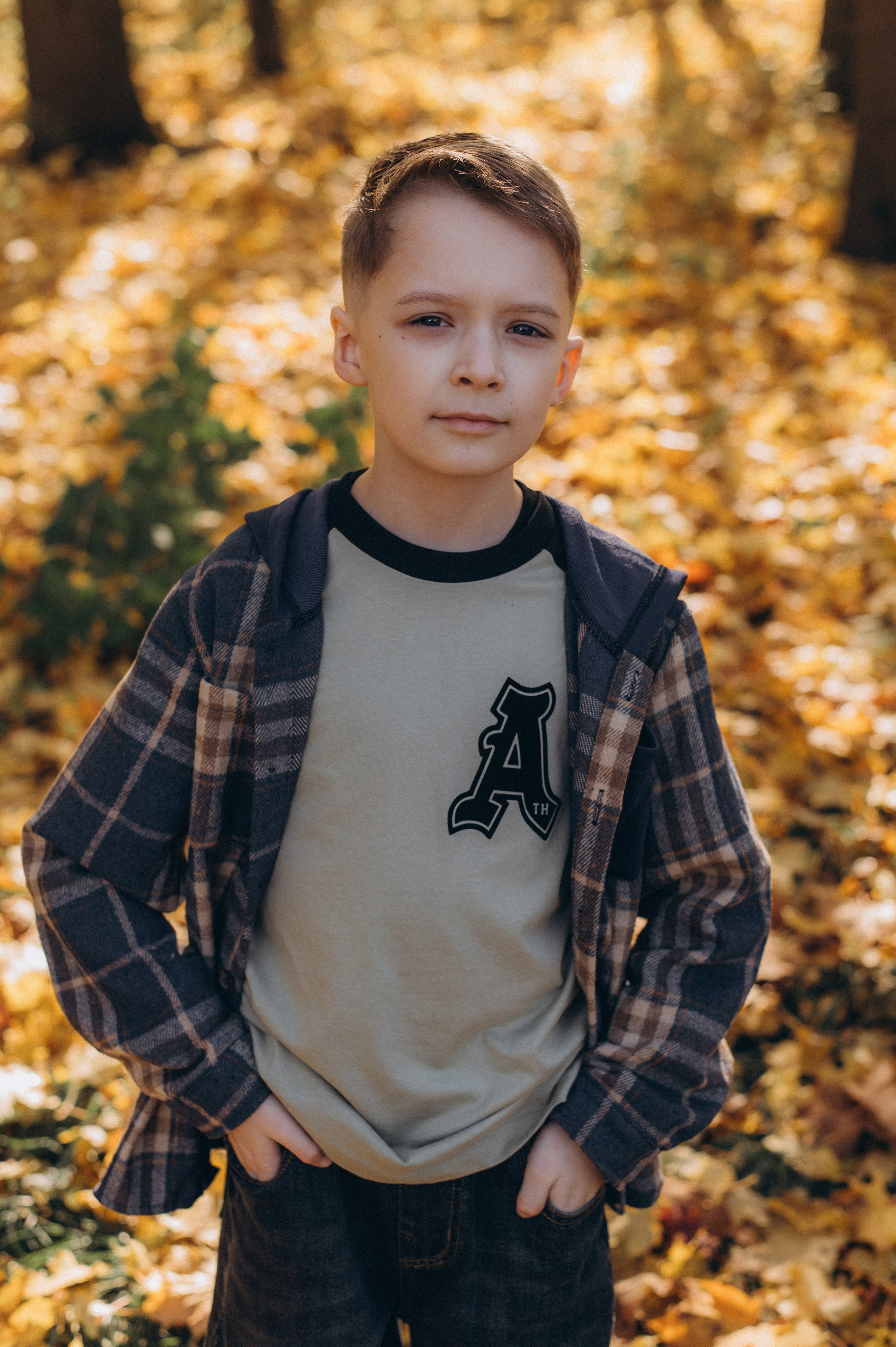 Осіння фотосесія 4 класу на віньєтки, випускні фотоальбоми Тернопіль, фотосесія випускників Тернопіль, шкільний випускний альбом Тернопіль. Сімейний, дитячий та індивідуальний фотограф в м. Тернопіль, м. Львів