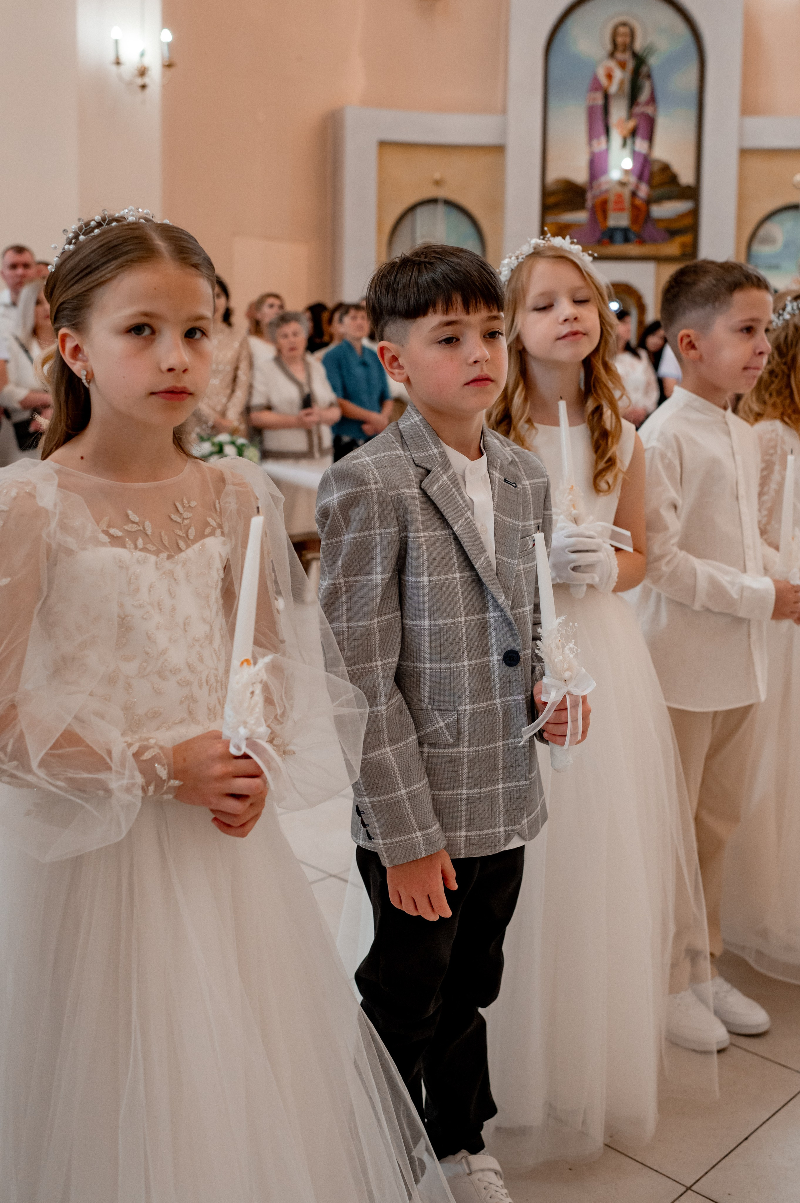 Фотосесія Першого Причастя Тернопіль, зйомка Причастя Тернопіль, Таїнство Першого Причастя Тернопіль, Катедра Причастя Тернопіль. Сімейний, дитячий та індивідуальний фотограф в м. Тернопіль, м. Львів