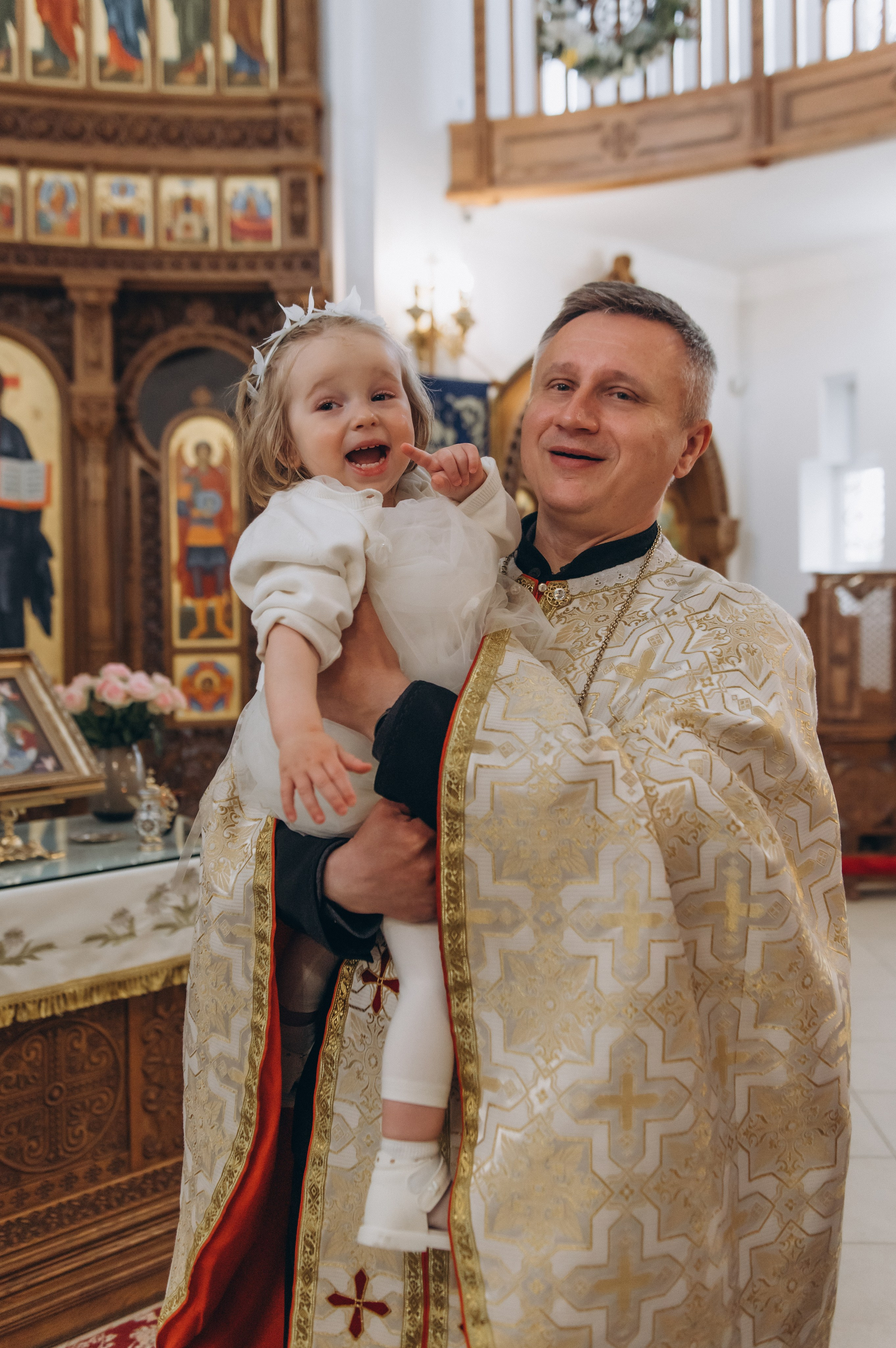 Фотосесія Хрещення Тернопіль, зйомка Хрестин Тернопіль, фотограф на хрестини Тернопіль, хрещення Львів. Сімейний, дитячий та індивідуальний фотограф в м. Тернопіль, м. Львів