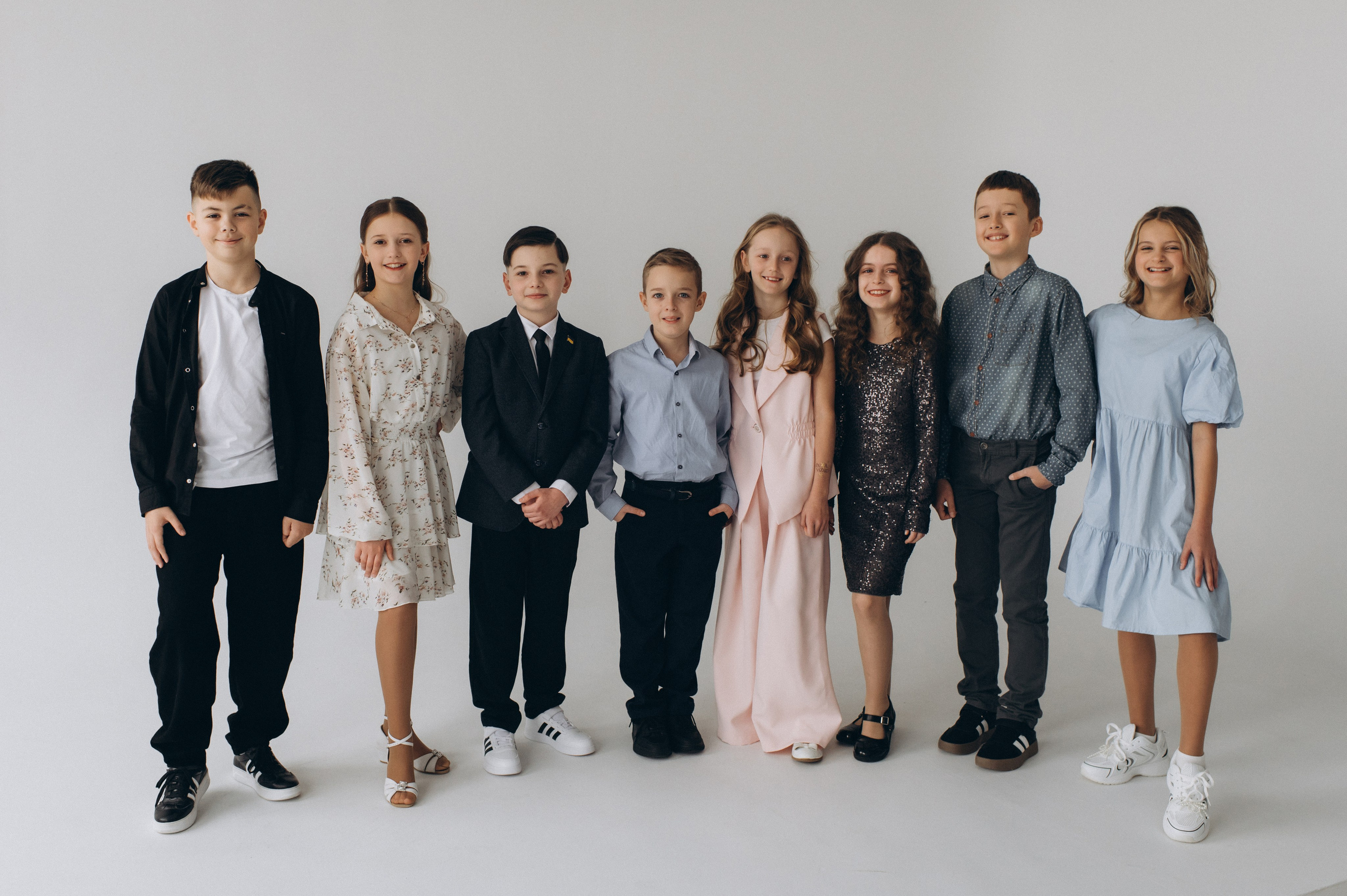 Шкільна фотосесія на віньєтки Тернопіль, шкільні альбоми, фотосесія випускників Тернопіль, випускний альбом, фотограф випускний Тернопіль. Сімейний, дитячий та індивідуальний фотограф в м. Тернопіль, м. Львів