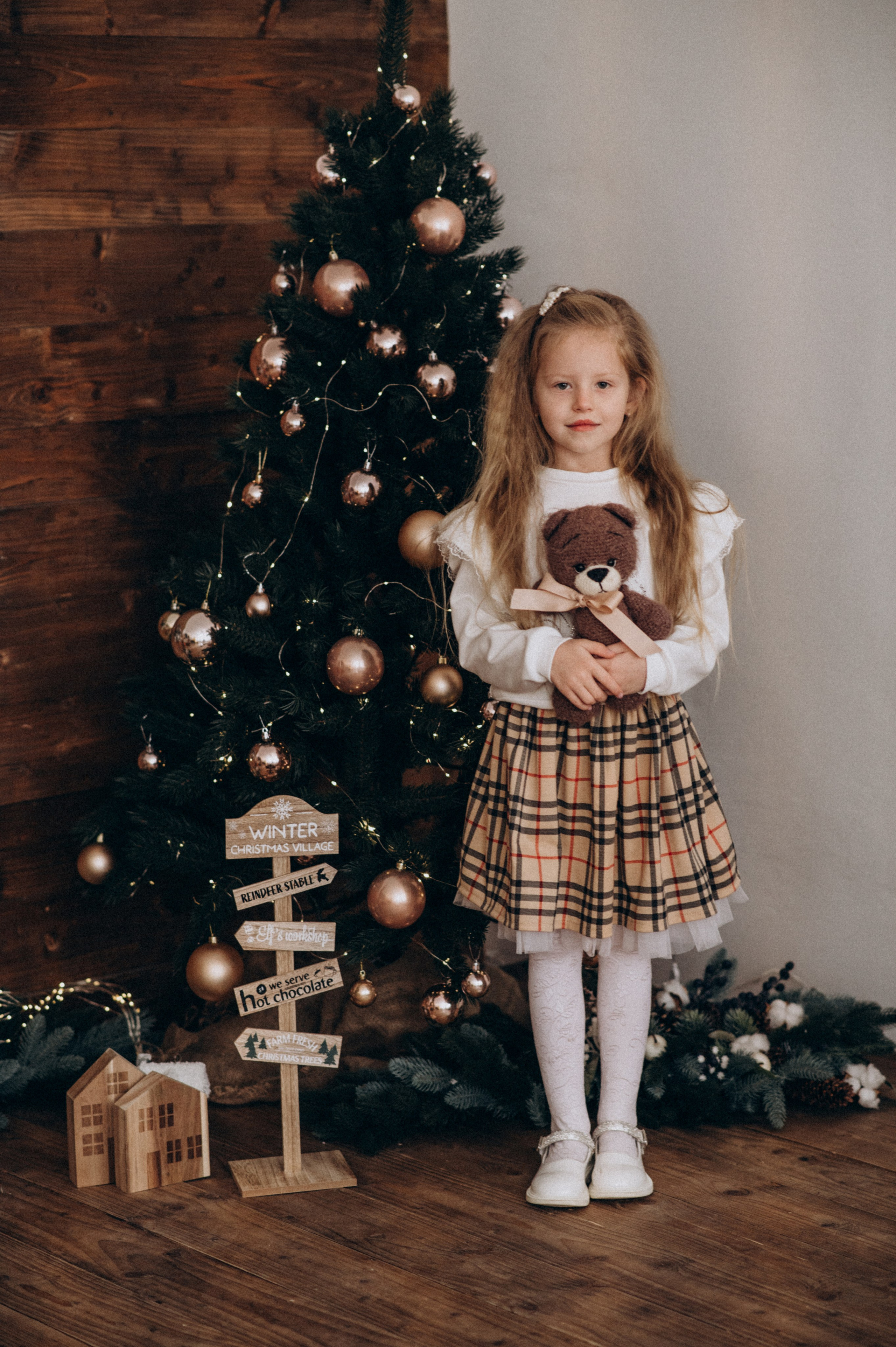 Новорічна фотосесія у студії Тернополя, фотосесія Львів. Сімейний, дитячий та індивідуальний фотограф в м. Тернопіль, м. Львів