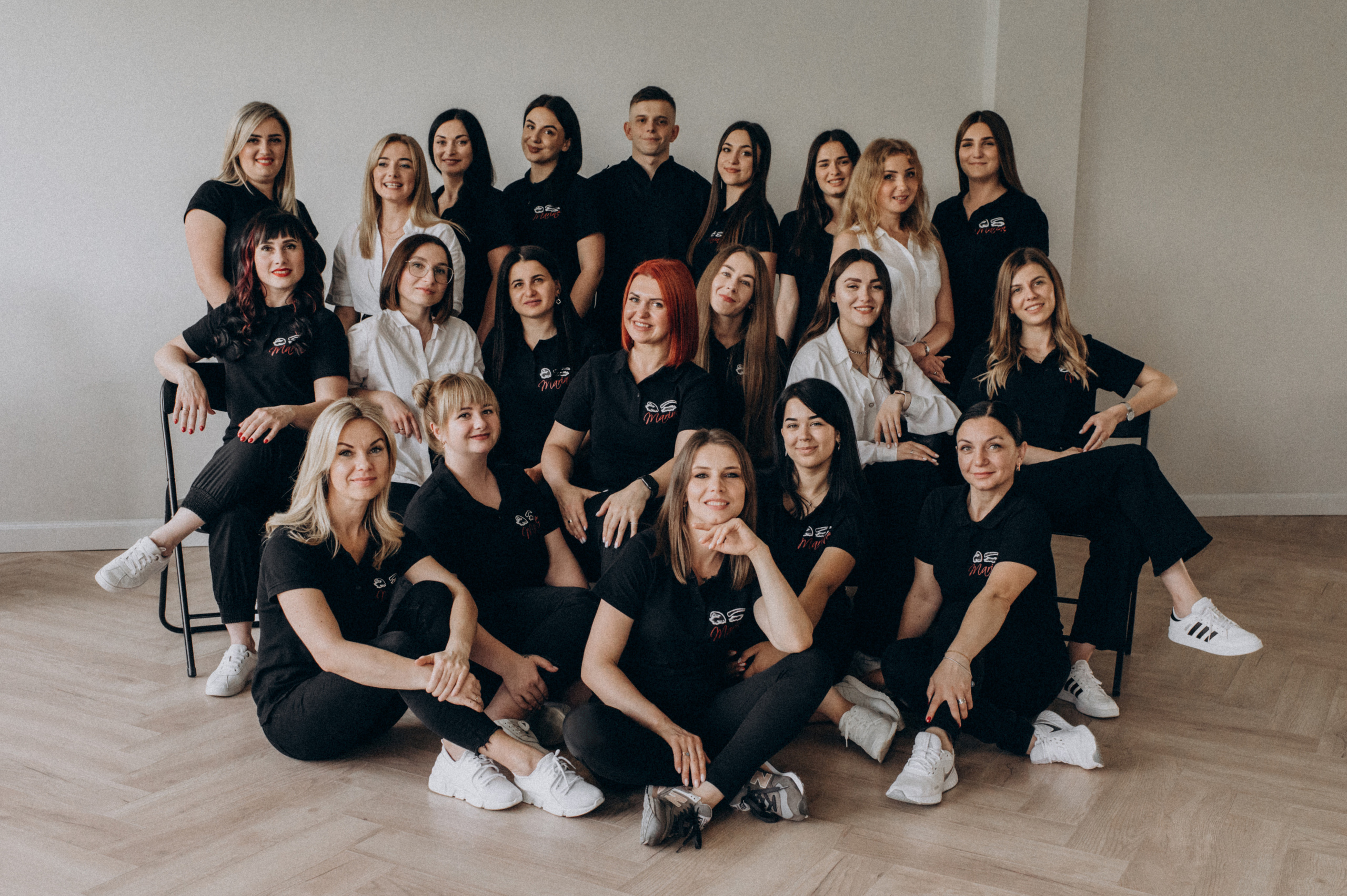 Зйомка персоналу Салону краси. Сімейний, дитячий та індивідуальний фотограф в м. Тернопіль, м. Львів