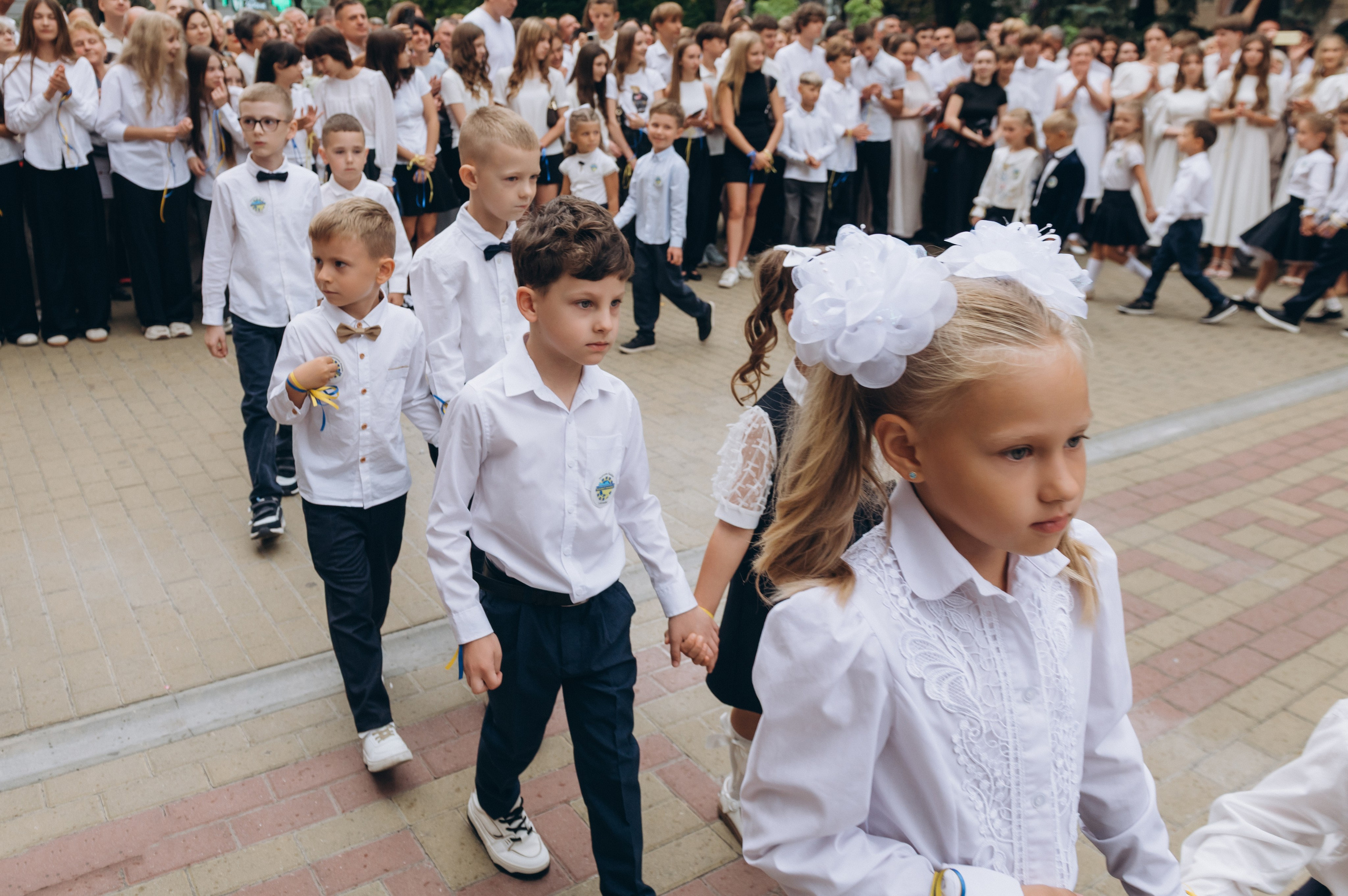 Перший дзвоник у Тернополі, фотосесія першокласників
