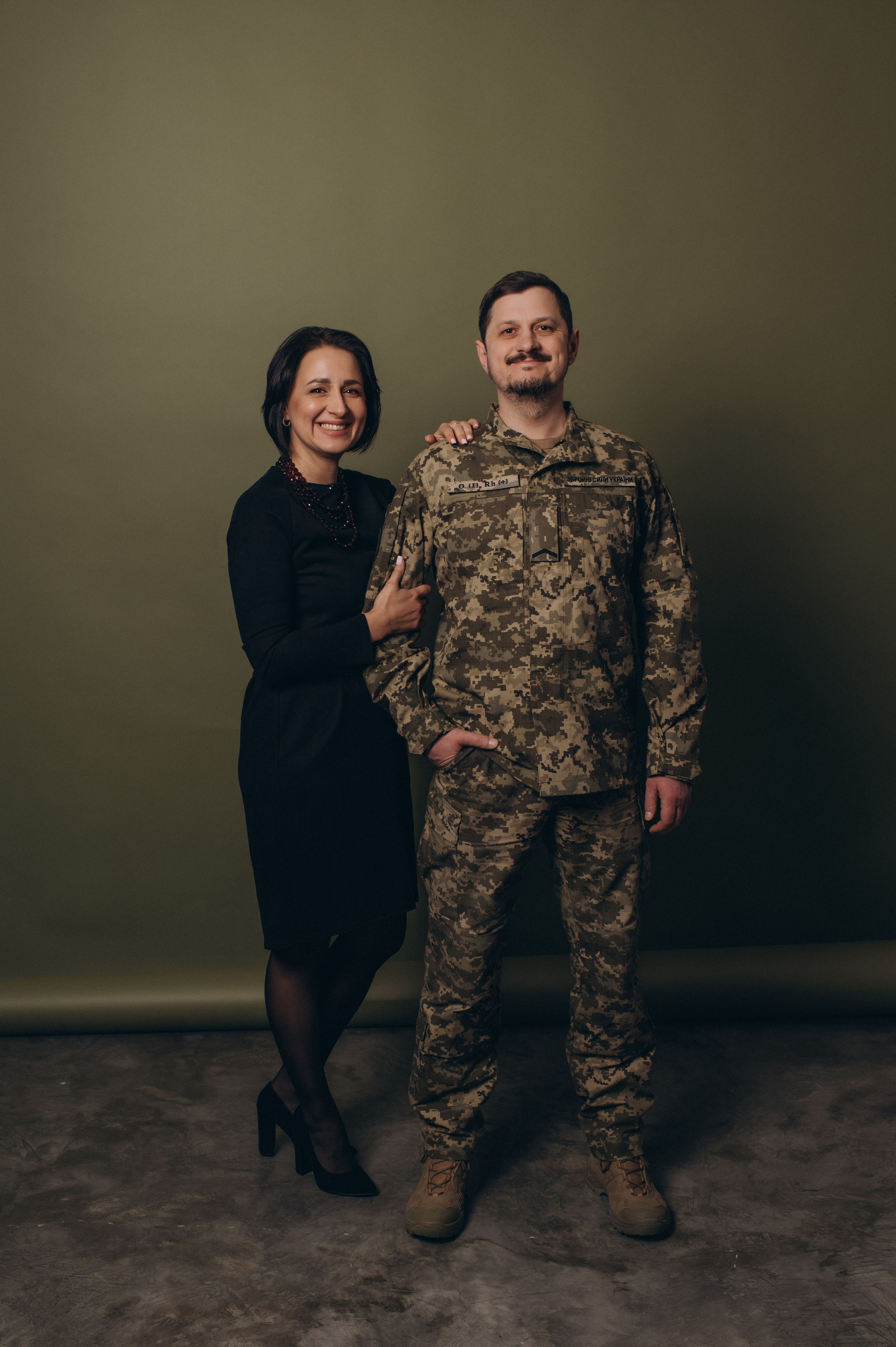 Фотосесія лавсторі Тернопіль, зйомка lovestory Тернопіль, сімейний фотограф Тернопіль, фотосесія пари в студії, сімейна фотосесія Тернопіль. Сімейний, дитячий та індивідуальний фотограф в м. Тернопіль, м. Львів