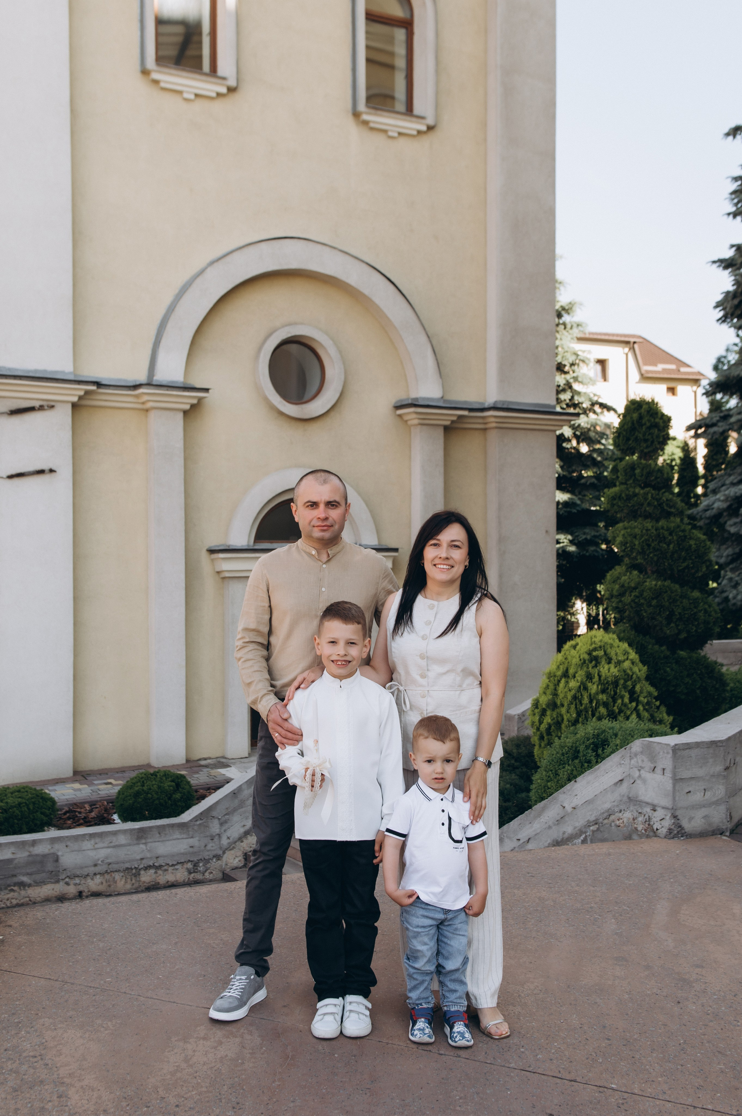 Фотосесія Першого Причастя Тернопіль, зйомка Першого Причастя Тернопіль, Церква Успіння Пресвятої Богородиці Причастя Тернопіль. Сімейний, дитячий та індивідуальний фотограф в м. Тернопіль, м. Львів