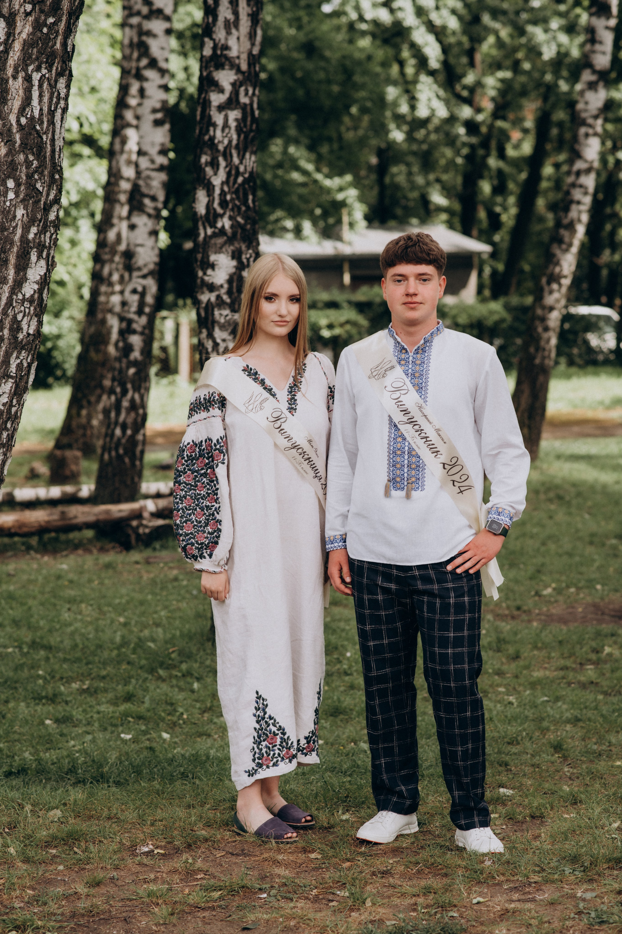 Фотосесія останнього дзвоника, фотосесія випускників Тернопіль, випускний 2024. Сімейний, дитячий та індивідуальний фотограф в м. Тернопіль, м. Львів