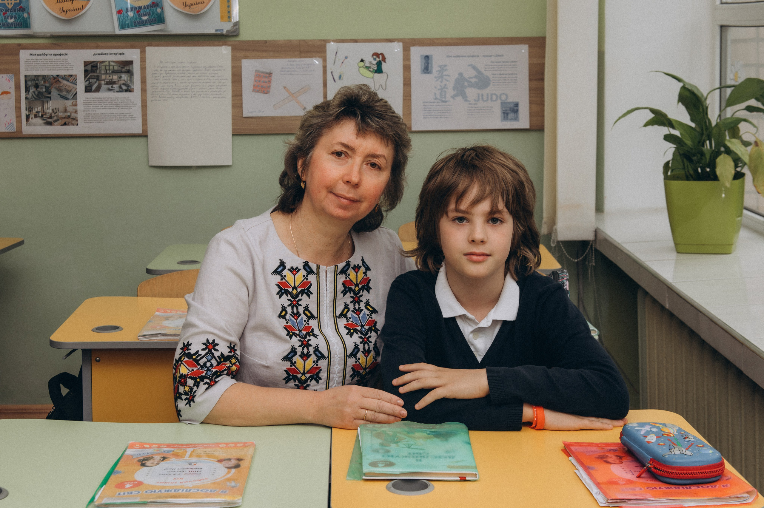 Шкільна фотосесія на віньєтки Тернопіль, фотосесія випускників Тернопіль, зйомка на віньєтки, шкільні фотоальбоми Тернопіль. Сімейний, дитячий та індивідуальний фотограф в м. Тернопіль, м. Львів