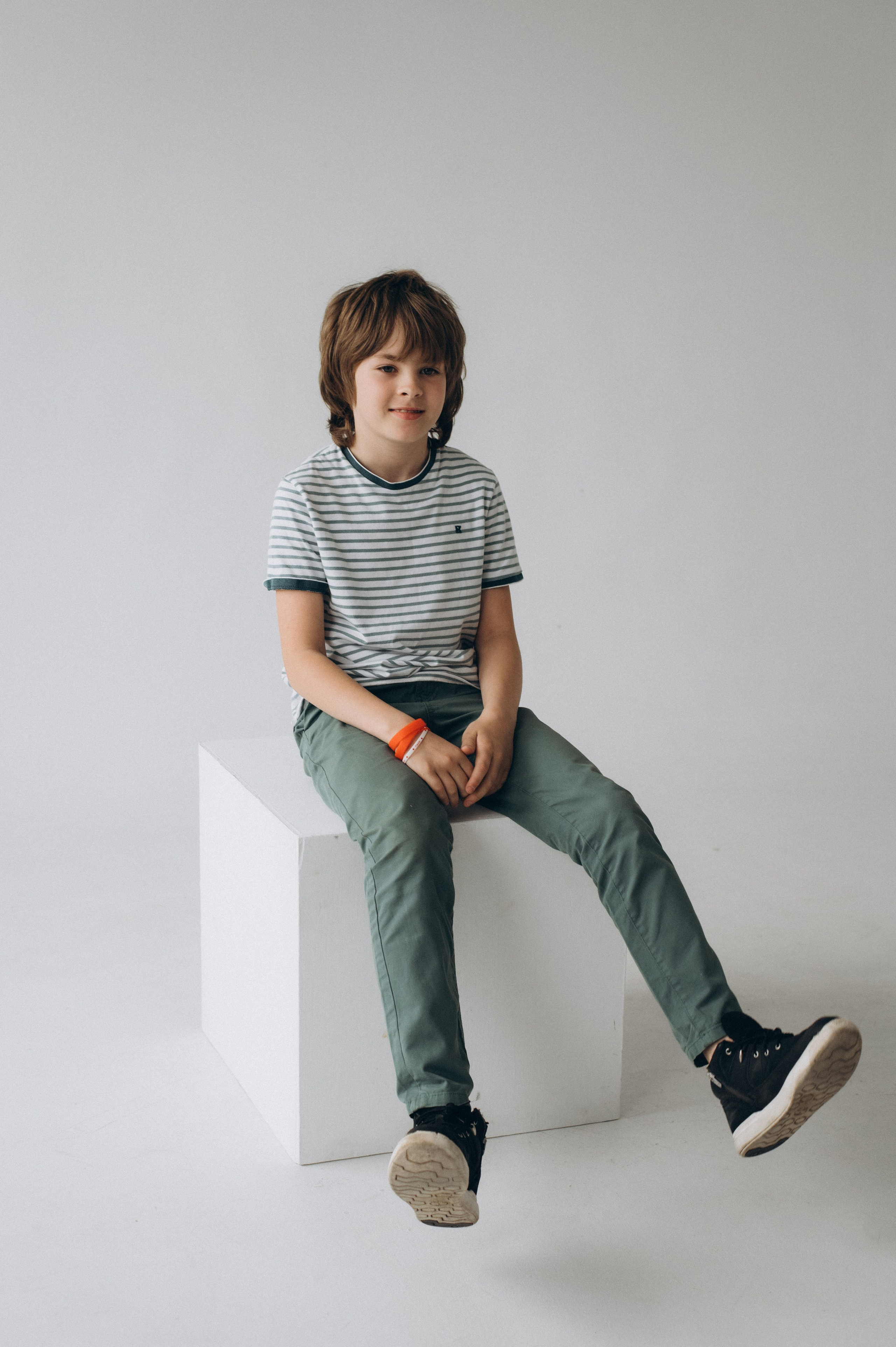 Шкільна фотосесія на віньєтки Тернопіль, фотосесія випускників Тернопіль, зйомка на віньєтки, шкільні фотоальбоми Тернопіль. Сімейний, дитячий та індивідуальний фотограф в м. Тернопіль, м. Львів