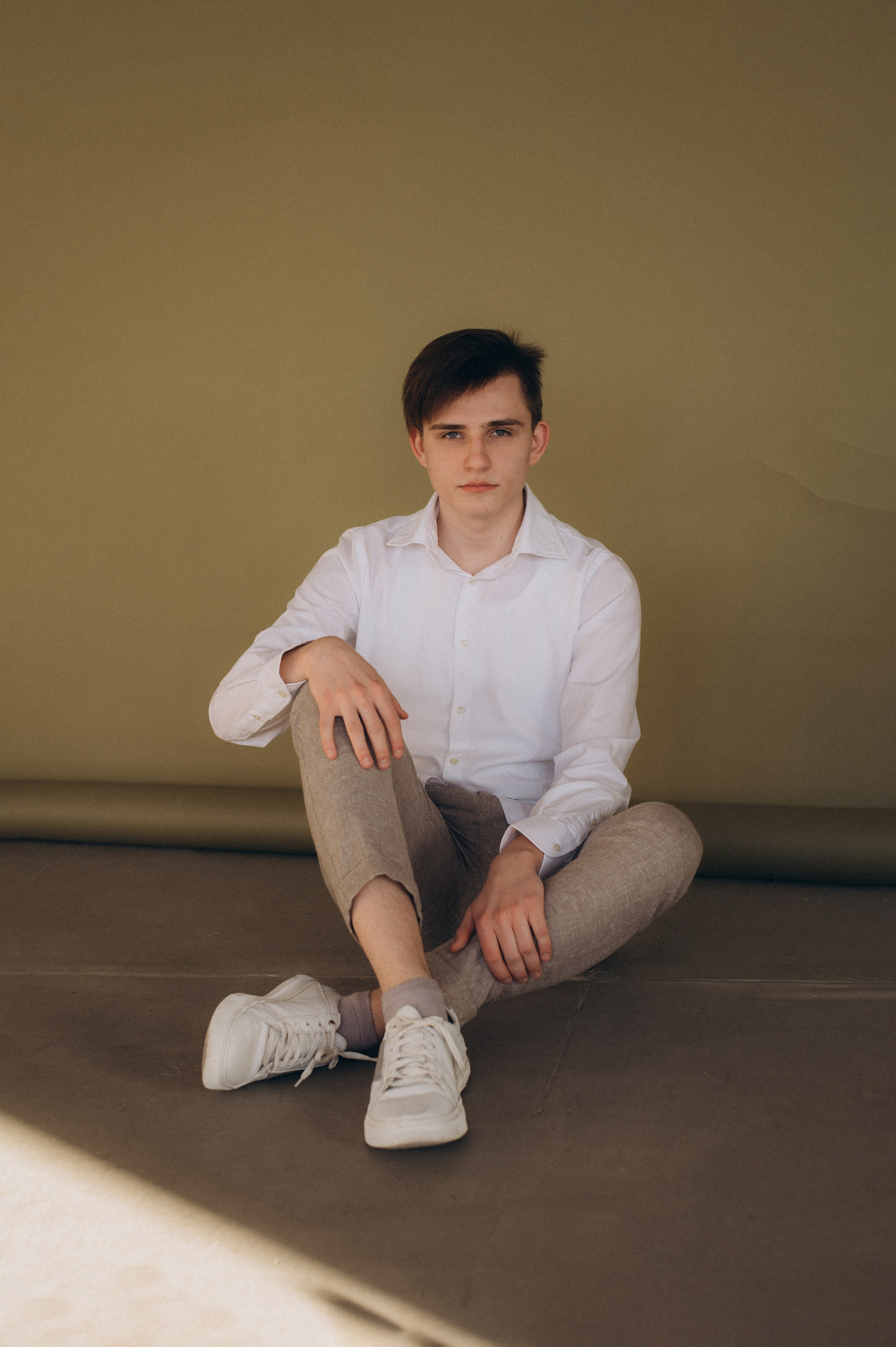 Фотосесія випускників, фотосесія на віньєтки Тернопіль, випускники Тернопіль, випуск 2025. Сімейний, дитячий та індивідуальний фотограф в м. Тернопіль, м. Львів