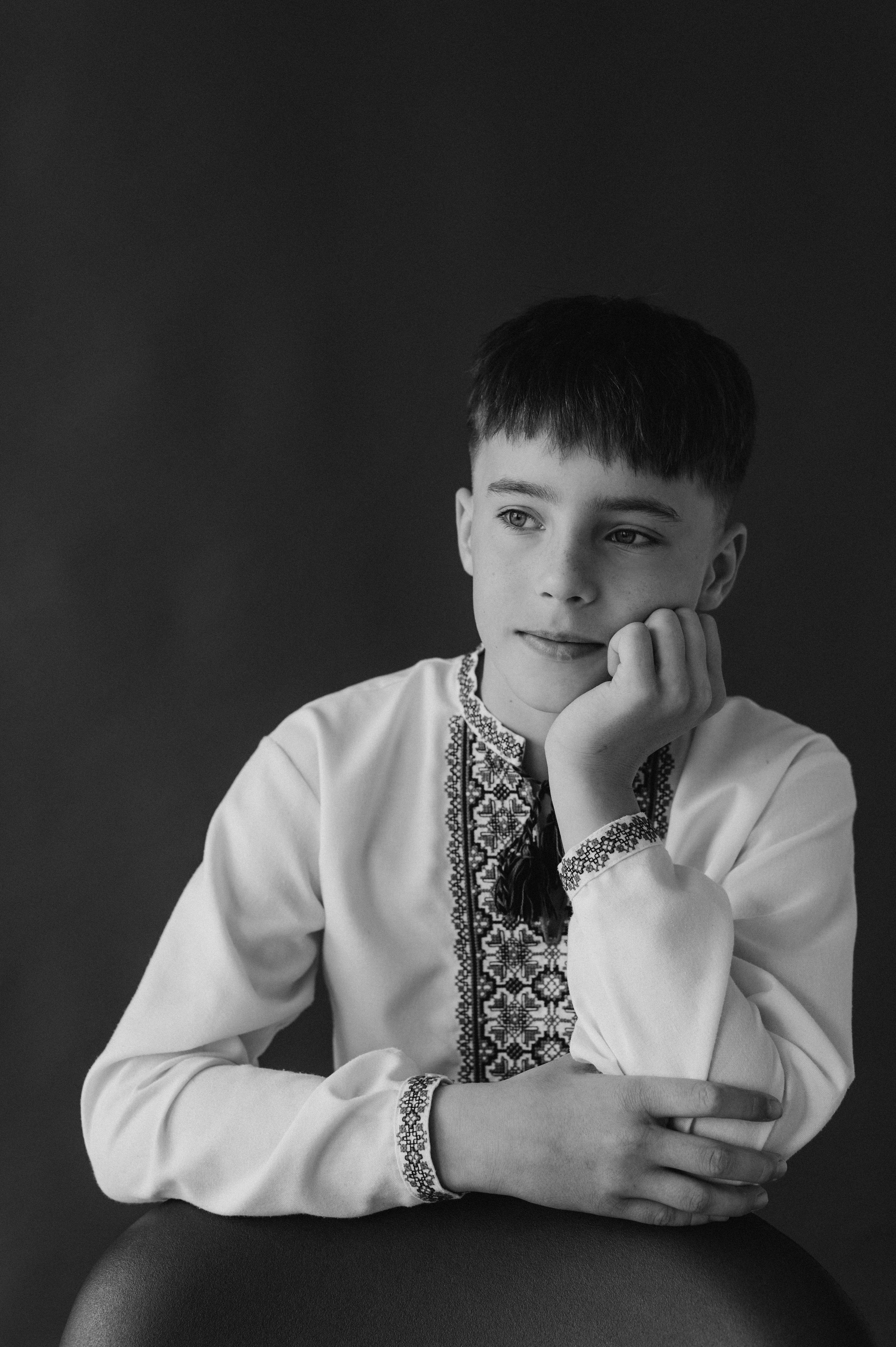 Шкільна фотосесія на віньєтки Тернопіль, фотосесія випускників Тернопіль, зйомка на віньєтки, шкільні фотоальбоми Тернопіль. Сімейний, дитячий та індивідуальний фотограф в м. Тернопіль, м. Львів