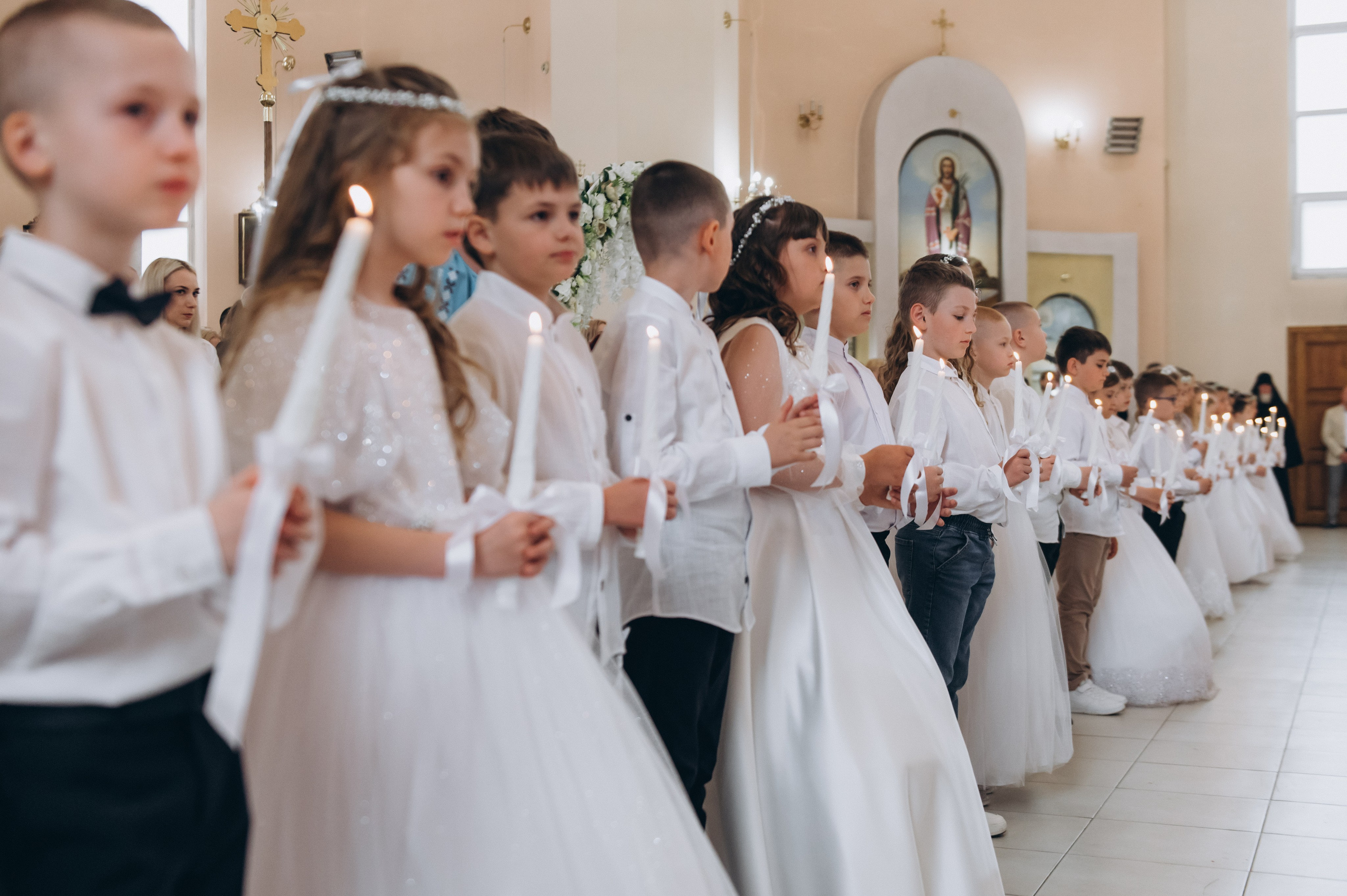 Фотосесія Причастя Тернопіль, зйомка Причастя, фотограф на Причастя Тернопіль, Причастя Львів, церква Петра і Павла. Сімейний, дитячий та індивідуальний фотограф в м. Тернопіль, м. Львів