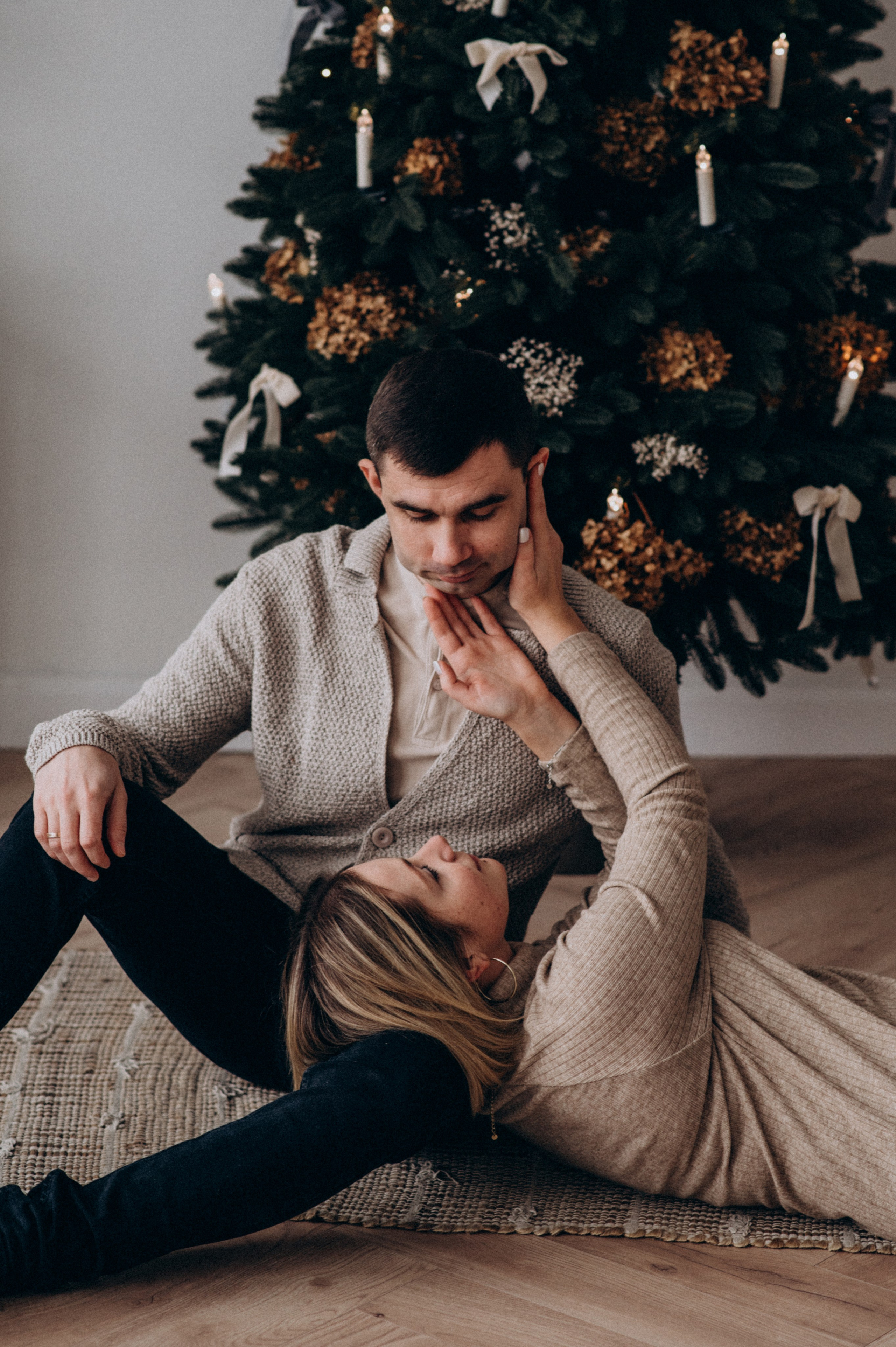 Новорічна сімейна фотосесія у студії, сімейна фотосесія Тернопіль Львів. Сімейний, дитячий та індивідуальний фотограф в м. Тернопіль, м. Львів