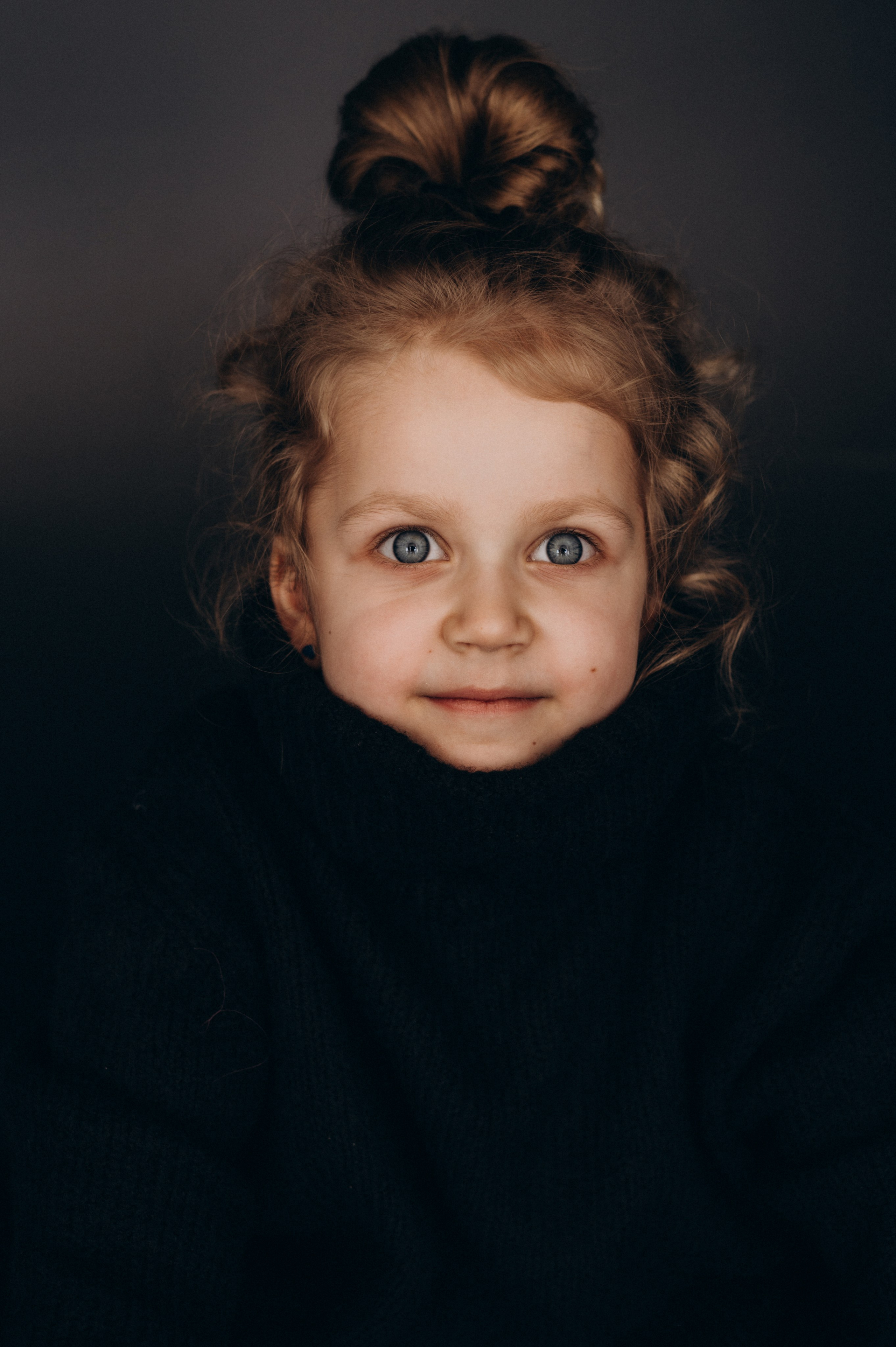 Сімейна фотосесія у студії, зйомка мами і дитини фотосесія Тернопіль Львів. Сімейний, дитячий та індивідуальний фотограф в м. Тернопіль, м. Львів