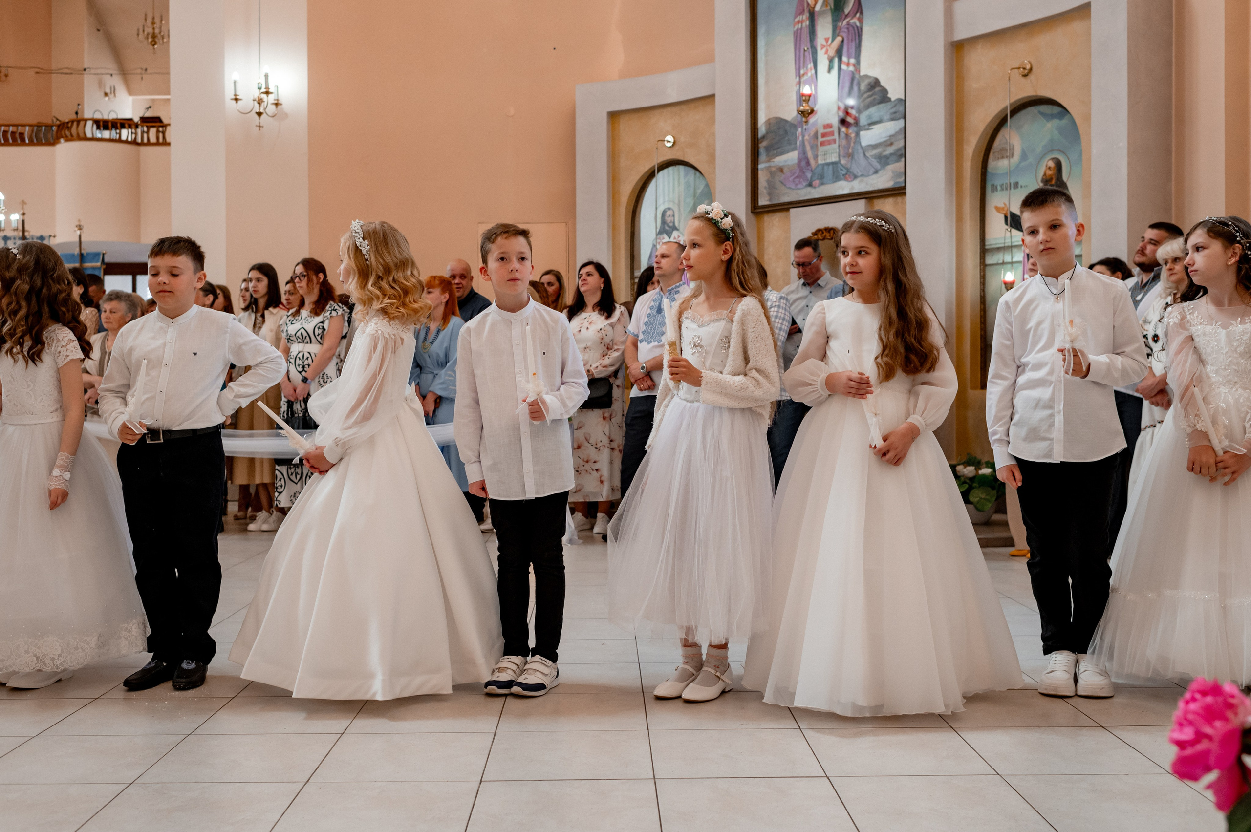 Фотосесія Першого Причастя Тернопіль, зйомка Причастя Тернопіль, Таїнство Першого Причастя Тернопіль, Катедра Причастя Тернопіль. Сімейний, дитячий та індивідуальний фотограф в м. Тернопіль, м. Львів