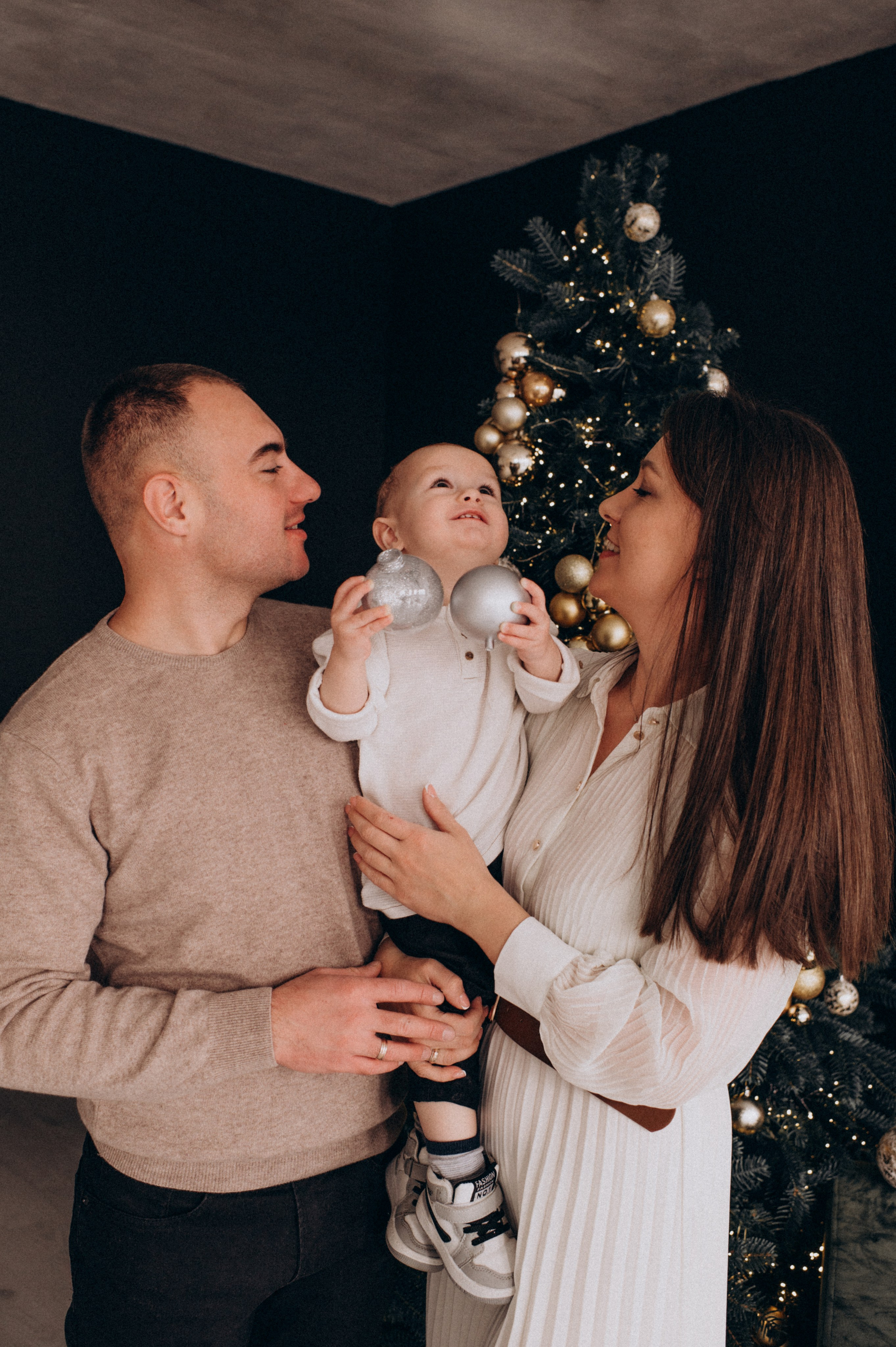 Новорічна фотосесія у студії, фотосесія Львів, сімейна фотосесія Тернопіль. Сімейний, дитячий та індивідуальний фотограф в м. Тернопіль, м. Львів