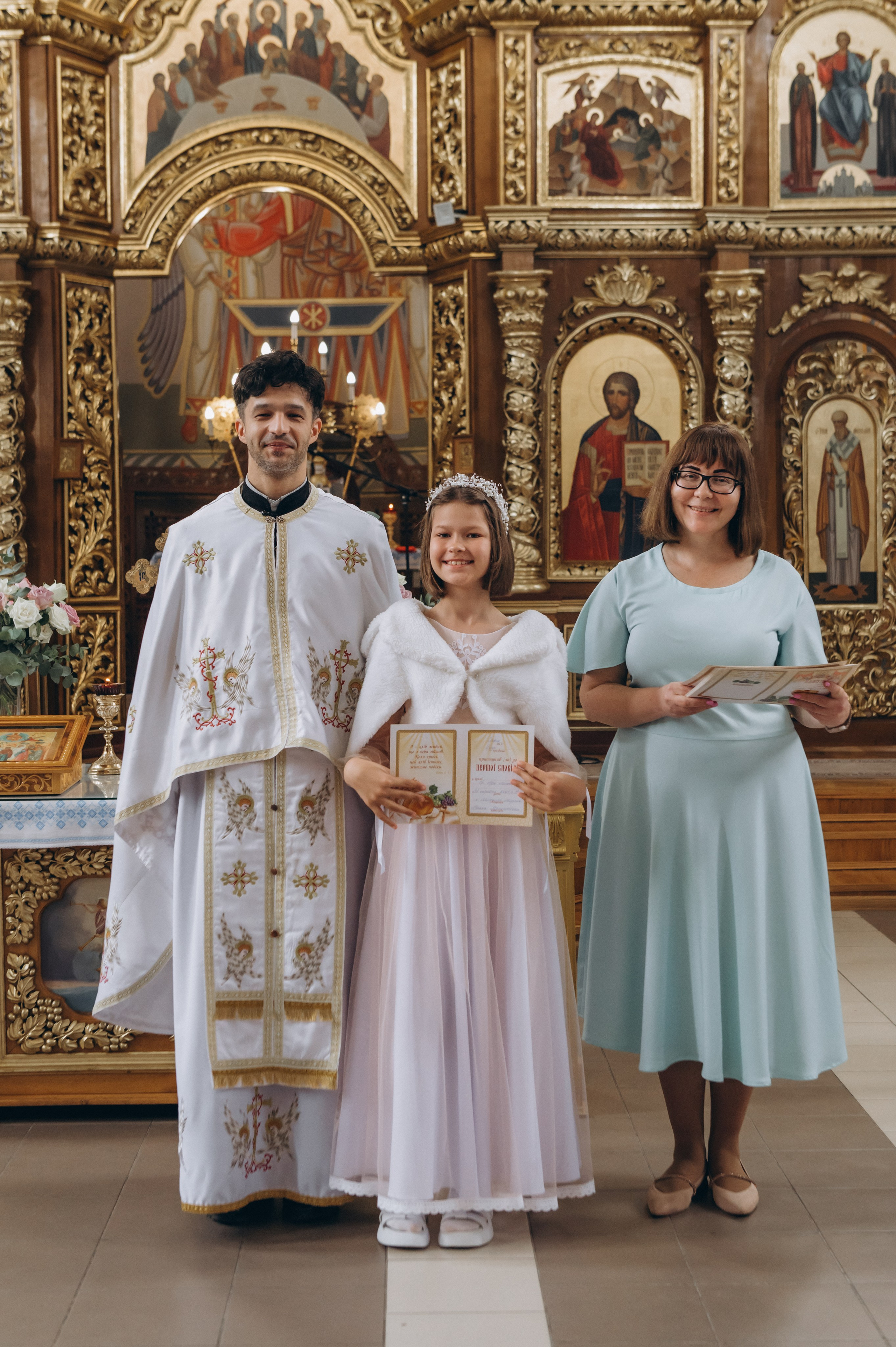 Фотосесія Причастя Тернопіль, зйомка Причастя, фотограф на Причастя Тернопіль, Причастя Львів, Причастя церква Михаїла Тернопіль. Сімейний, дитячий та індивідуальний фотограф в м. Тернопіль, м. Львів