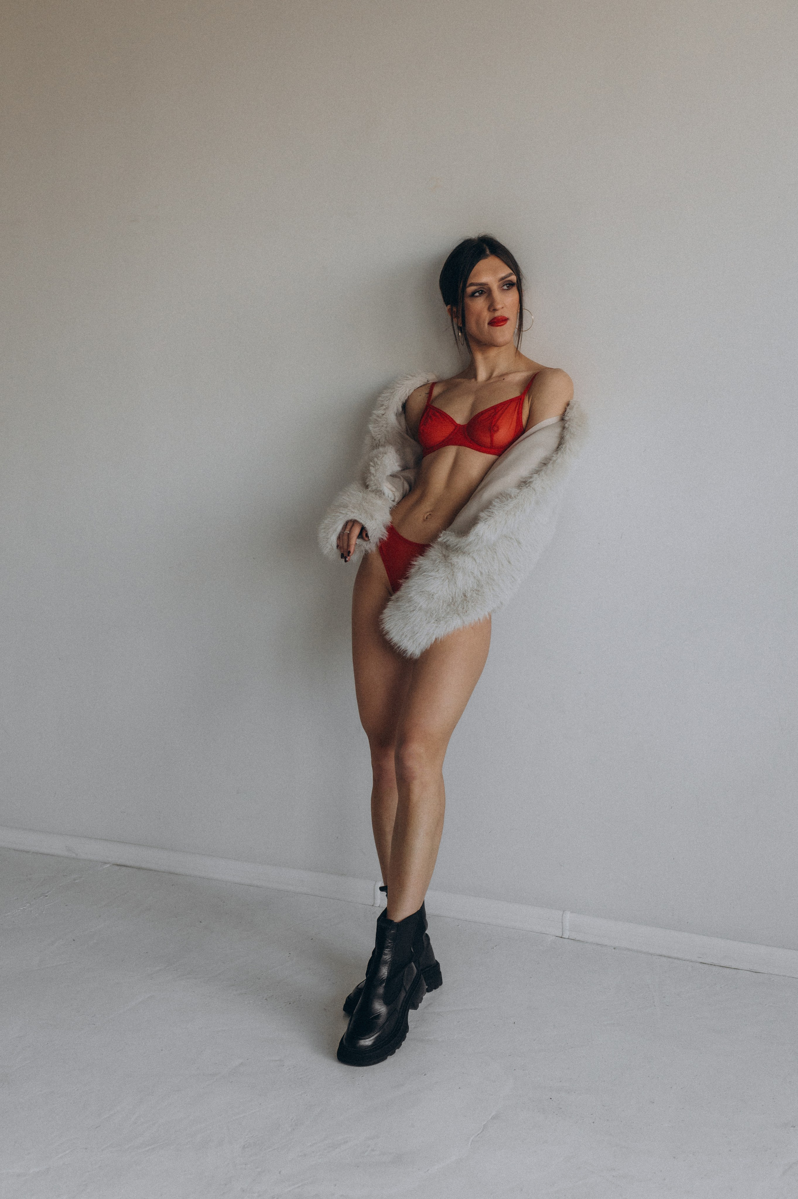 Індивідуальна фотосесія Тернопіль, студійна зйомка Львів, портретний фотограф Тернопіль. Сімейний, дитячий та індивідуальний фотограф в м. Тернопіль, м. Львів