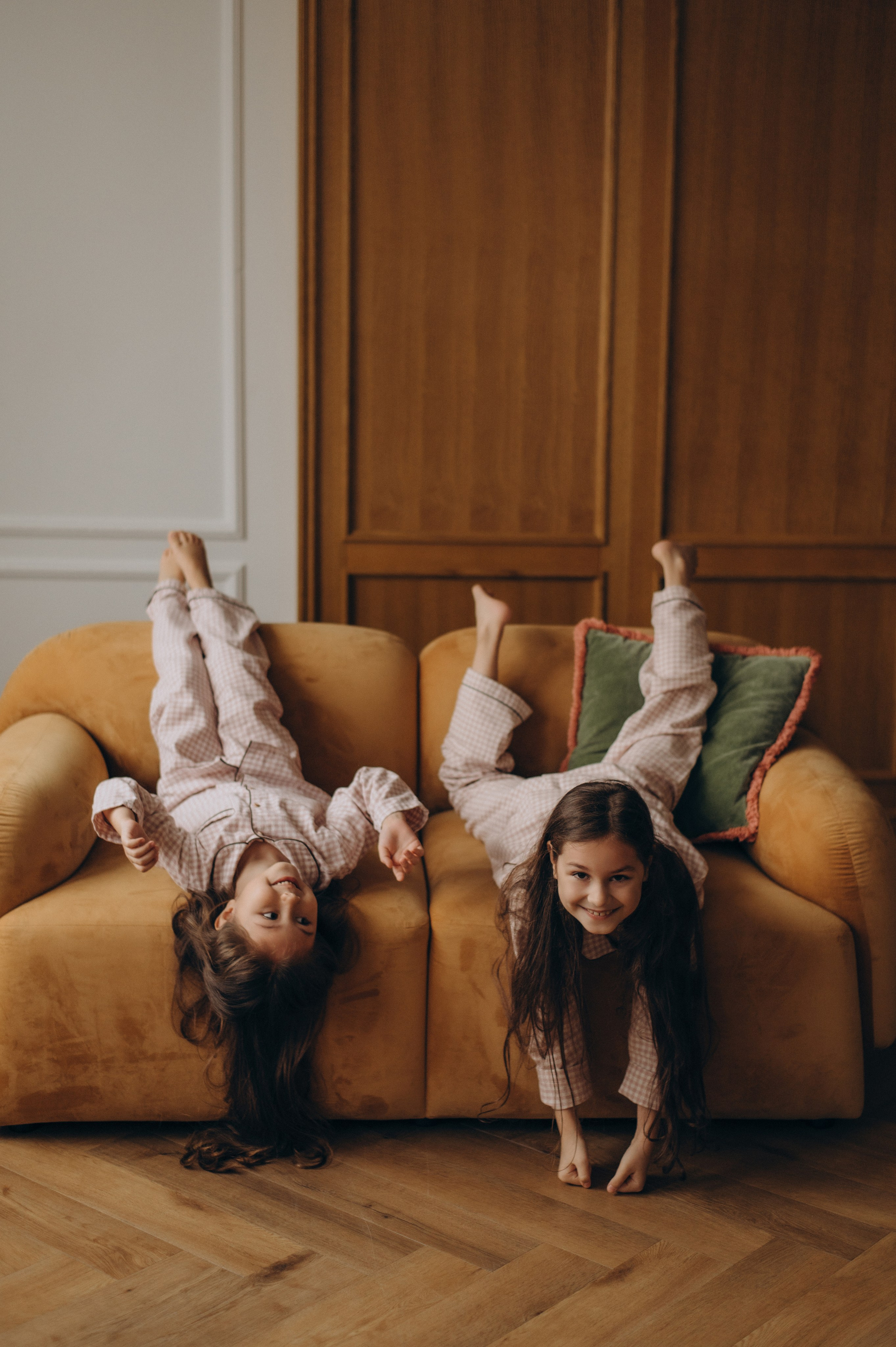 Фотосесія сестричок Тернопіль, зйомка сестрички, сімейний фотограф Тернопіль, портретний фотограф Тернопіль, фотосесія дітей. Сімейний, дитячий та індивідуальний фотограф в м. Тернопіль, м. Львів